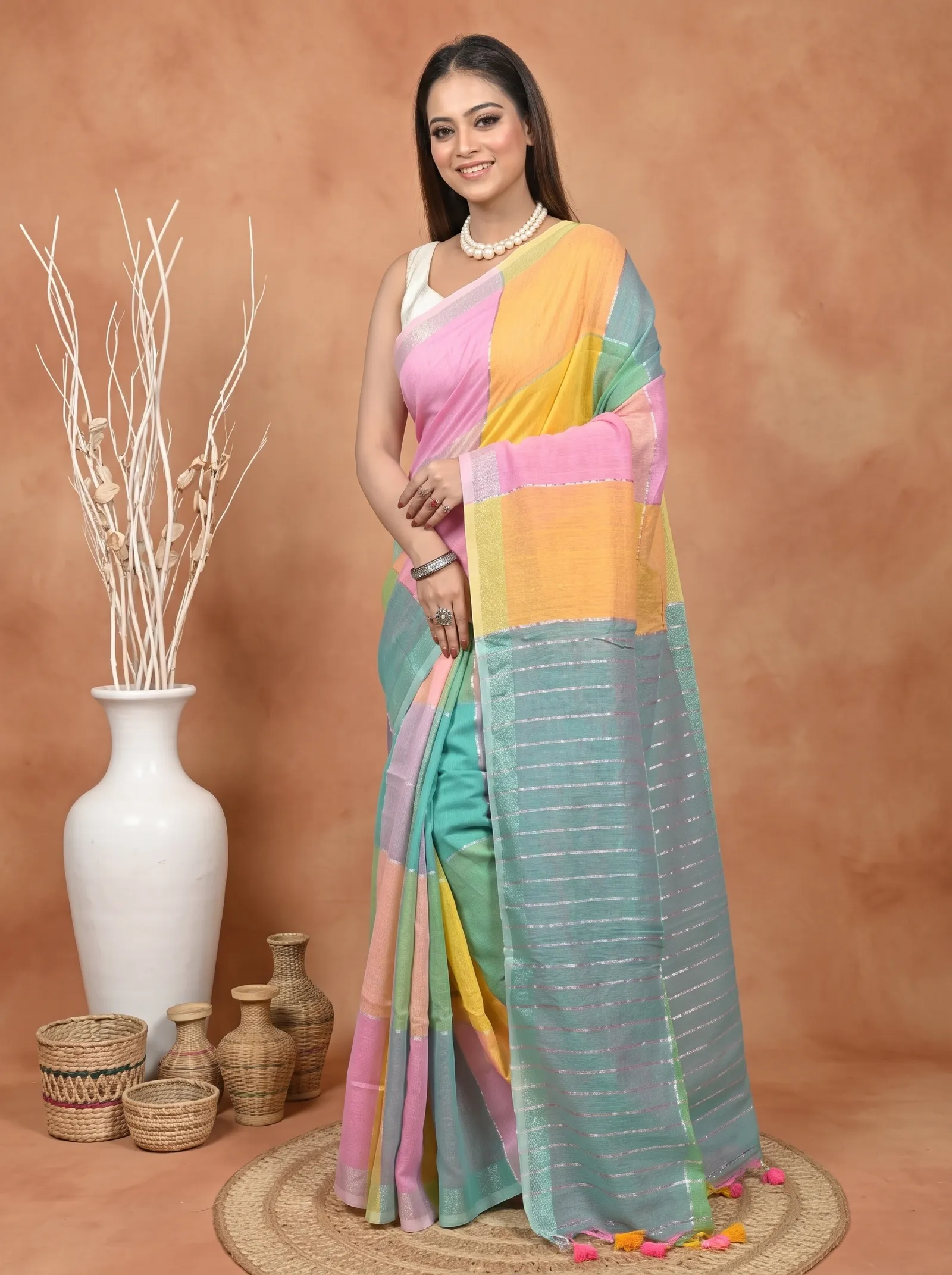 DipDiya Kesh Cotton  Traditional Bengali Pink Green Artisan Crafted Souvon Handloom Saree
