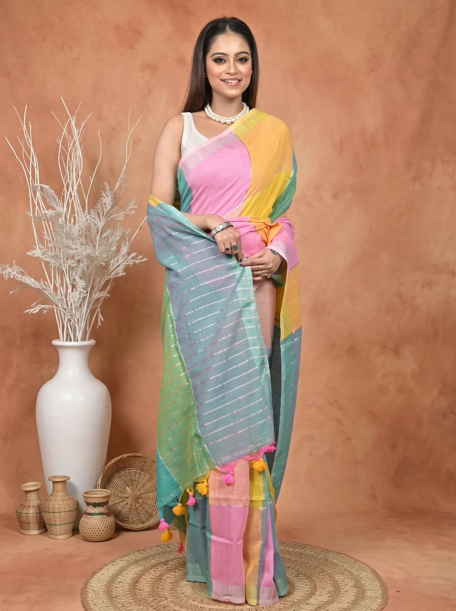 DipDiya Kesh Cotton  Traditional Bengali Pink Green Artisan Crafted Souvon Handloom Saree
