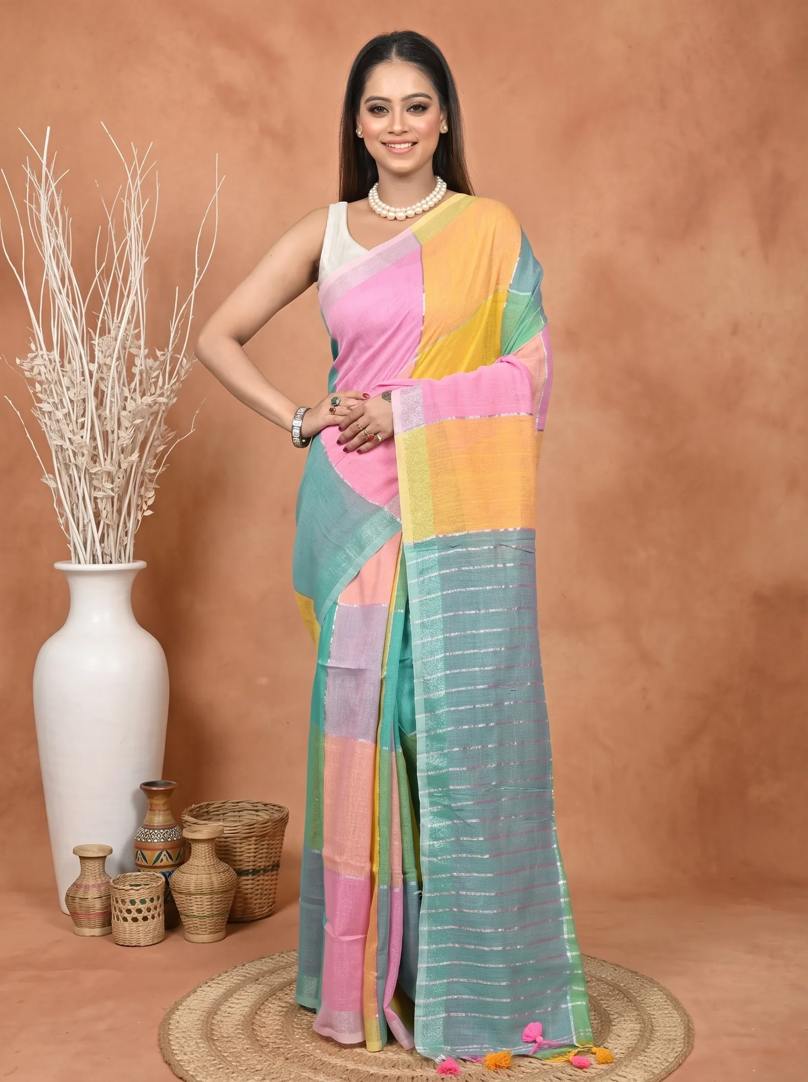 DipDiya Kesh Cotton  Traditional Bengali Pink Green Artisan Crafted Souvon Handloom Saree