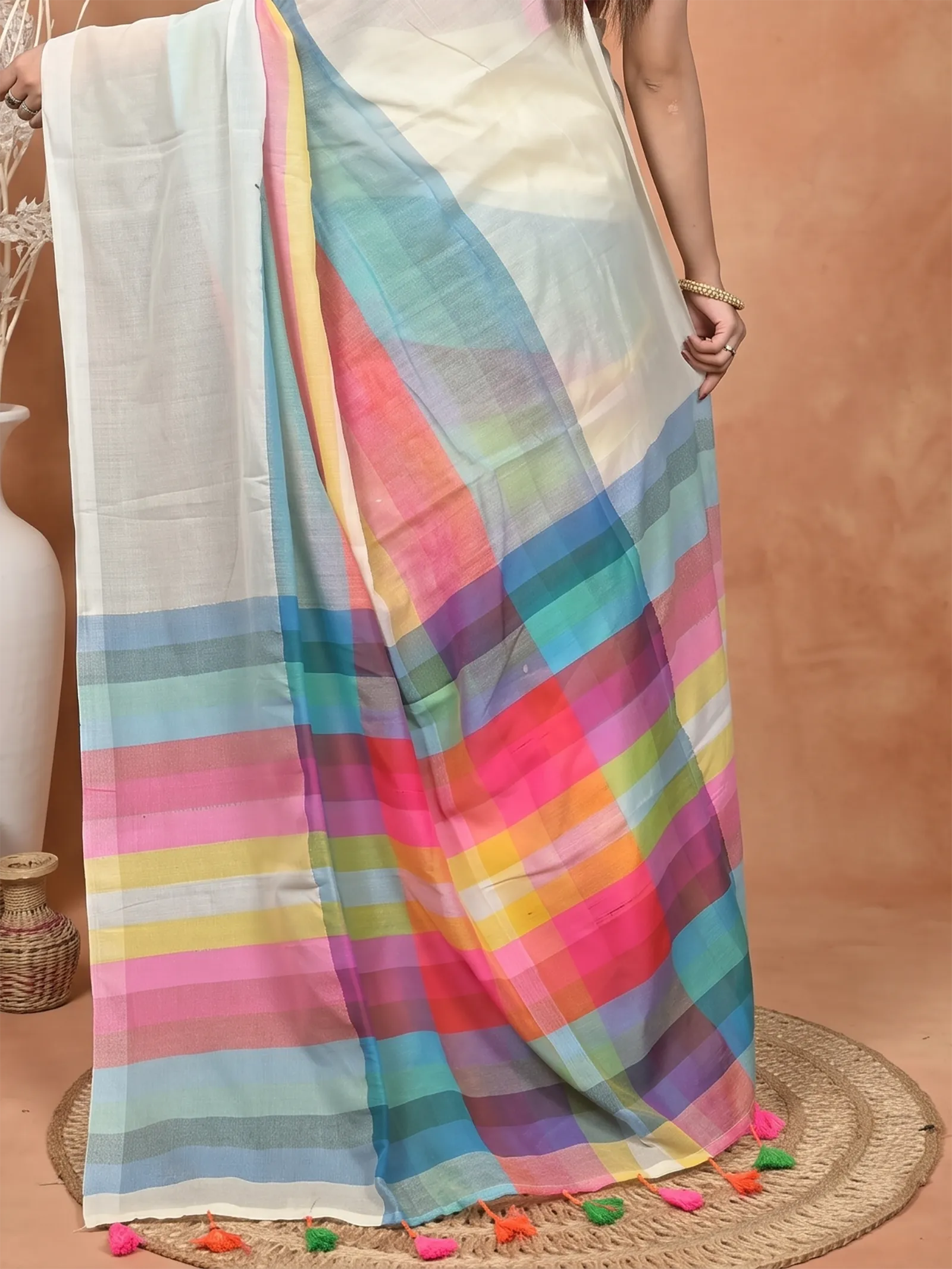 DipDiya Khadi Cotton  Traditional Bengali White Artisan Crafted Sounur Handloom Saree