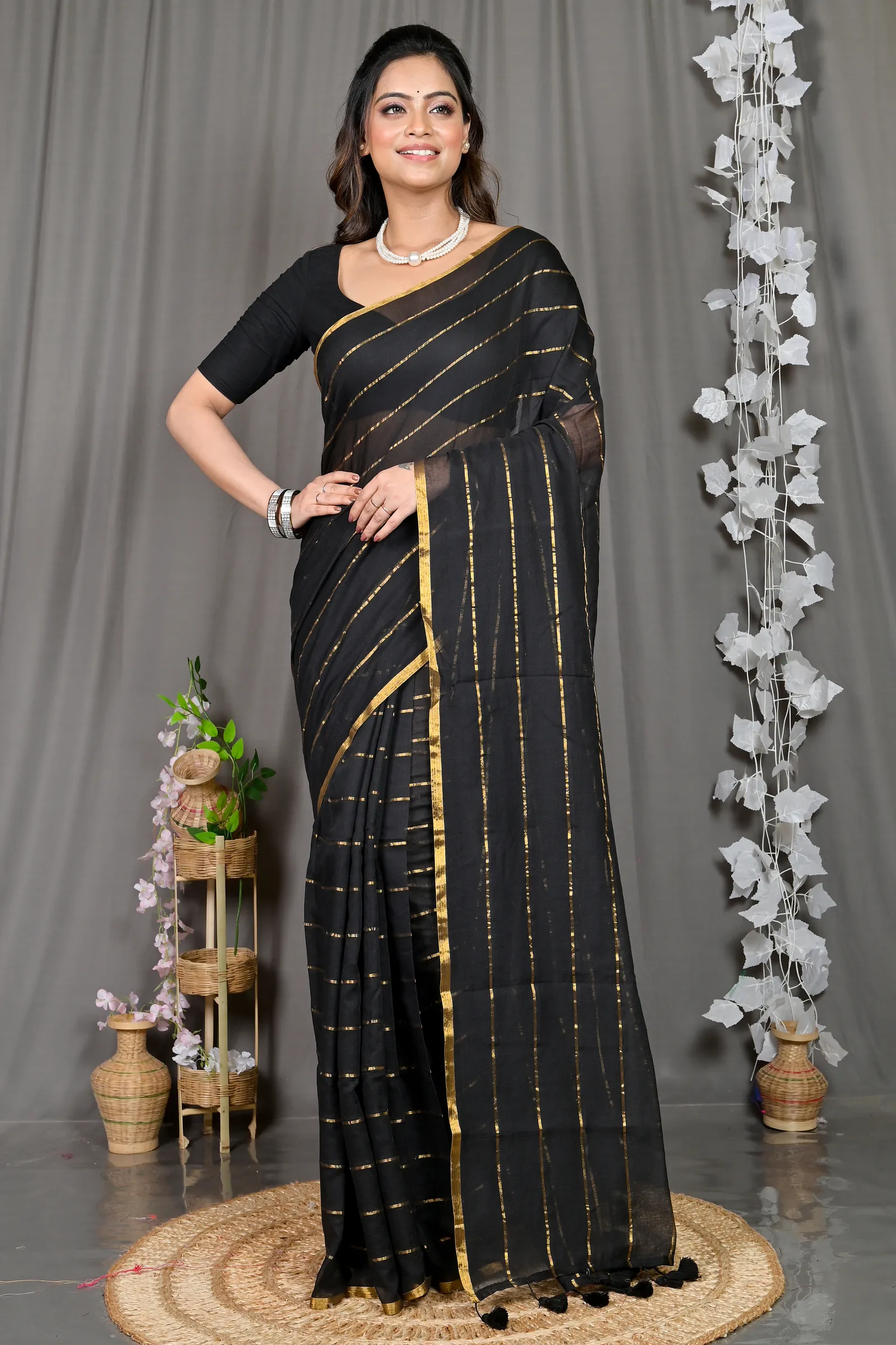 DipDiya Mal Cotton Black Pari Essence of Bengal Handloom Sarees
