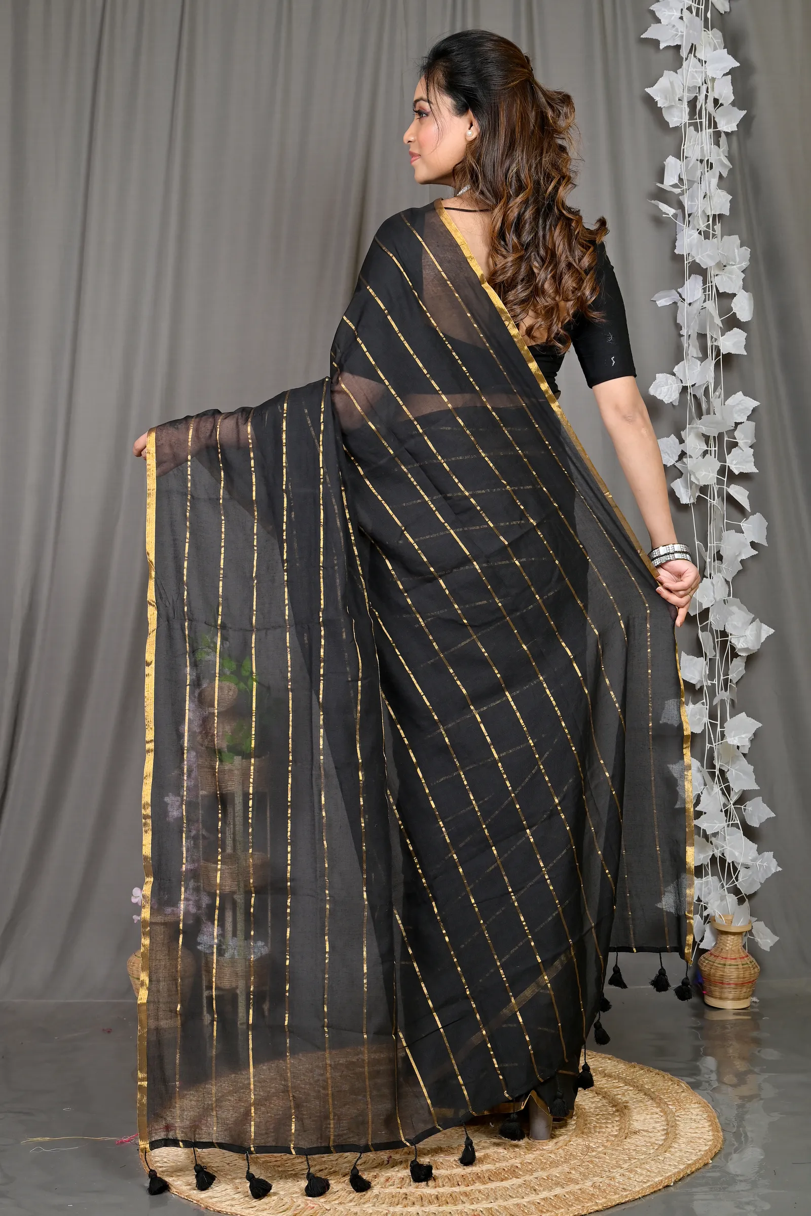 DipDiya Mal Cotton Black Pari Essence of Bengal Handloom Sarees