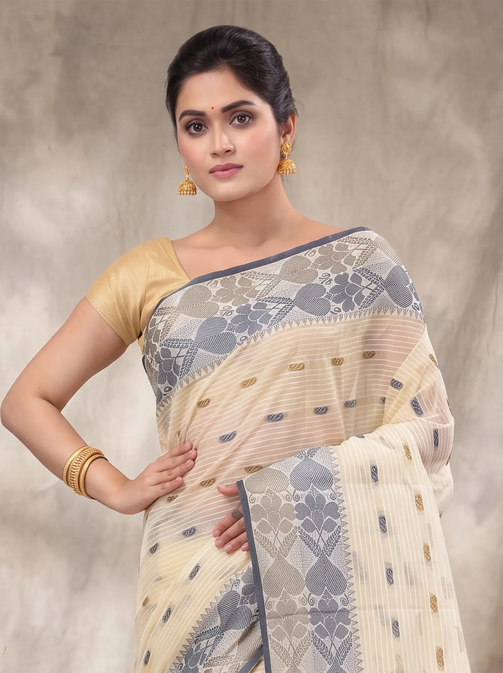 DipDiya Pure Cotton  Artisan Crafted Black Brown Traditional Bengali Aged Women Tant Saree