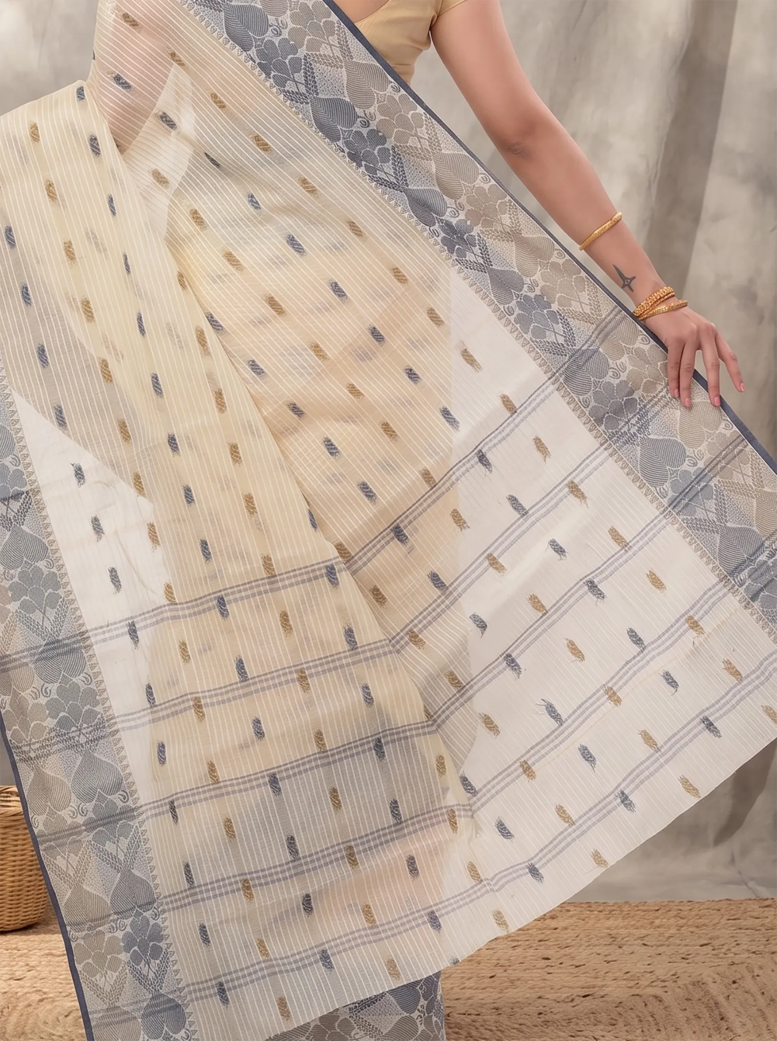 DipDiya Pure Cotton  Artisan Crafted Black Brown Traditional Bengali Aged Women Tant Saree