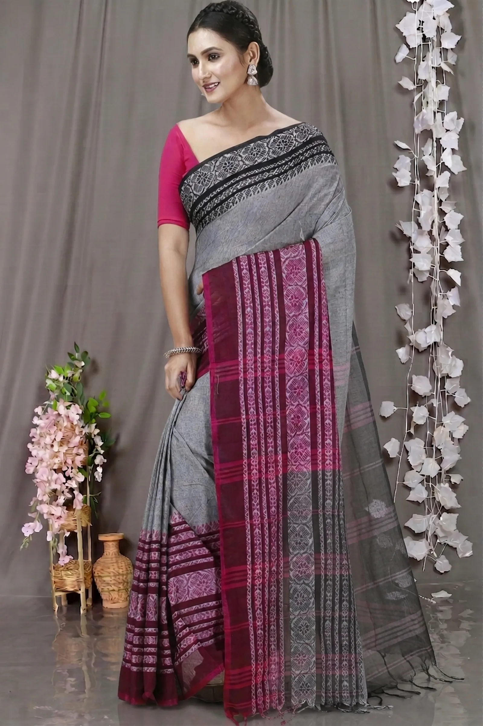 DipDiya Pure Cotton  Artisan Crafted Black Rani Traditional Bengali Begompuri Hand Handloom Saree
