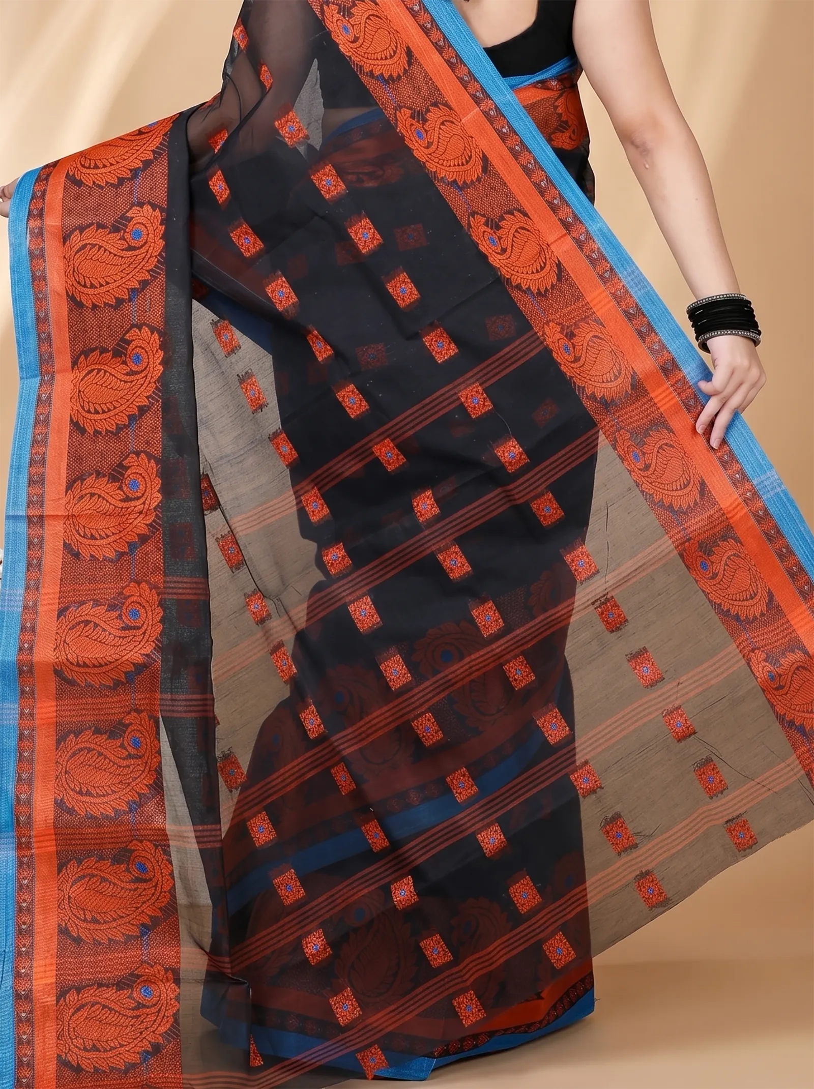 DipDiya Pure Cotton  Artisan Crafted Black Traditional Bengali Aloka Tant Saree