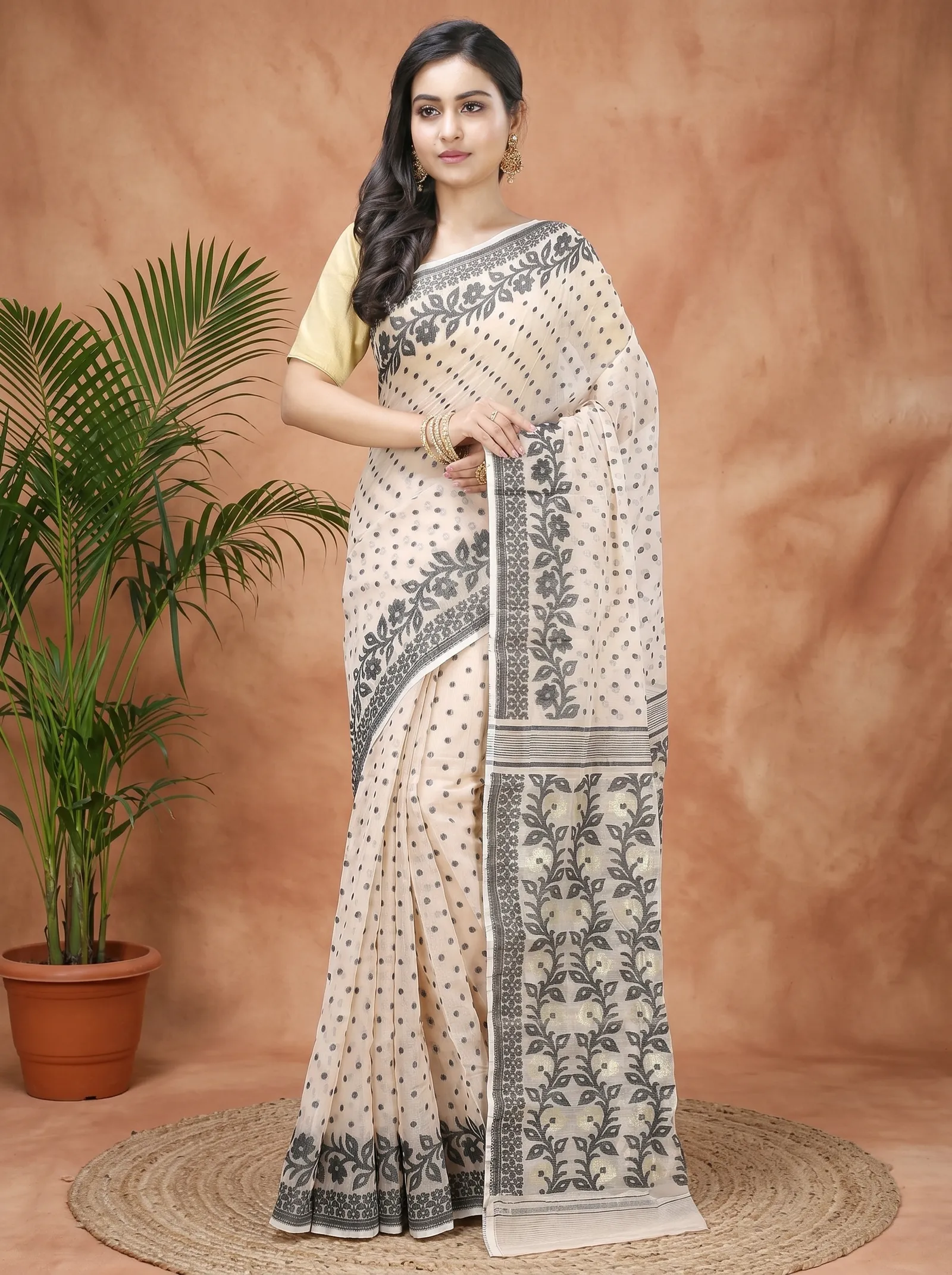 DipDiya Pure Cotton  Artisan Crafted Black White Traditional Bengali Boll Jamdani Jamdani Saree
