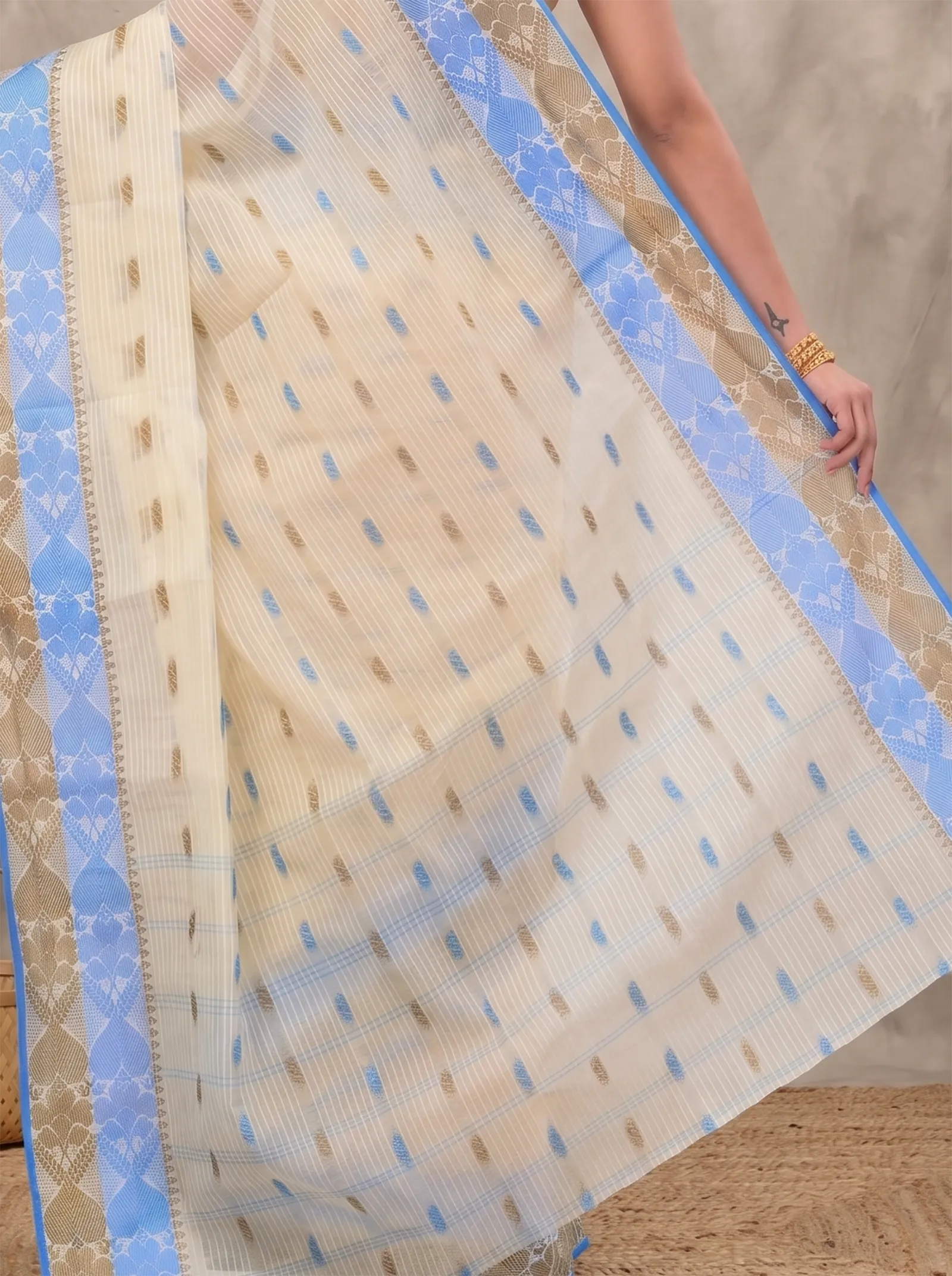DipDiya Pure Cotton  Artisan Crafted Blue Brown Traditional Bengali Aged Women Tant Saree