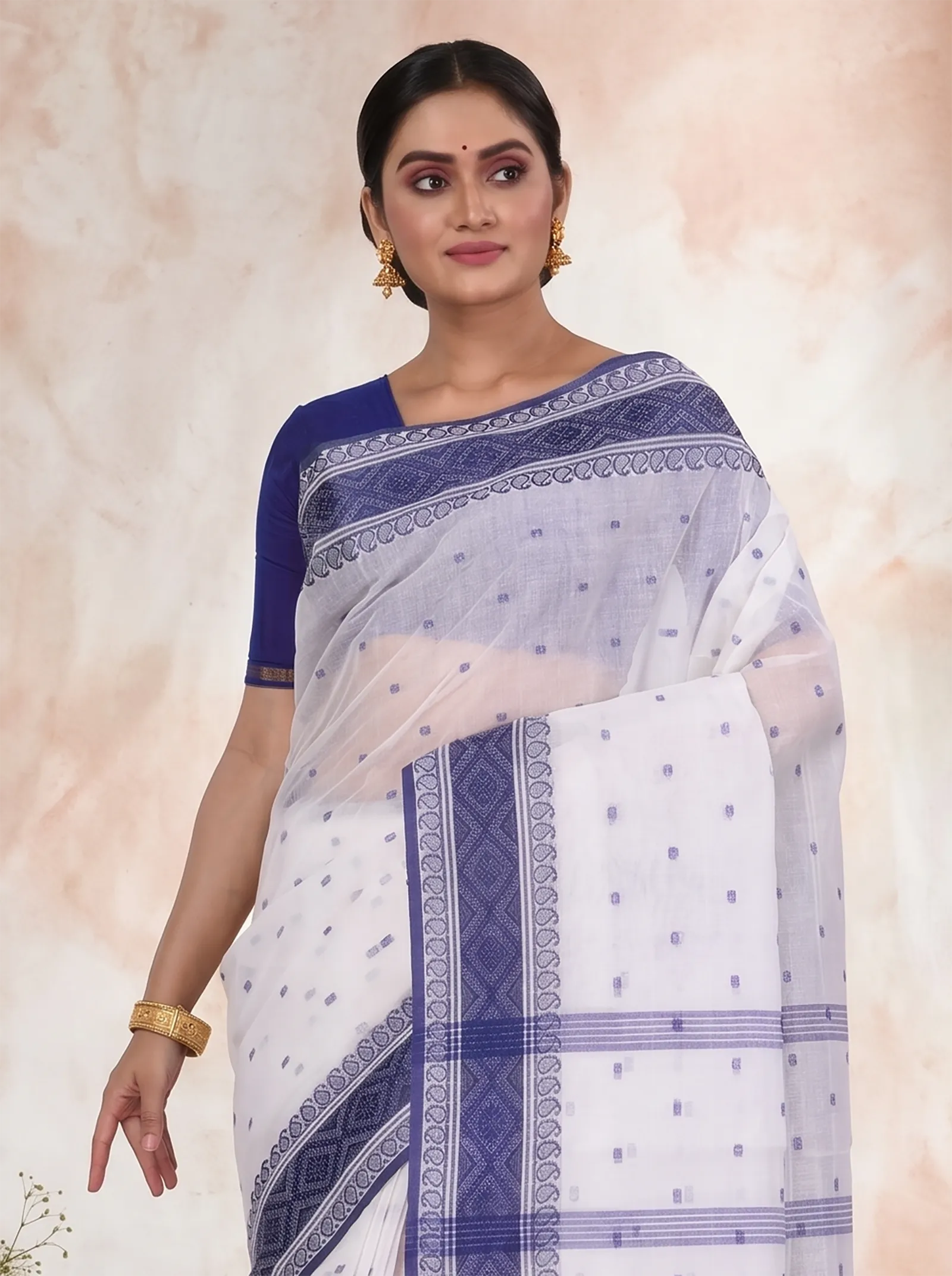 DipDiya Pure Cotton  Artisan Crafted Blue Traditional Bengali Boysko Tant Saree