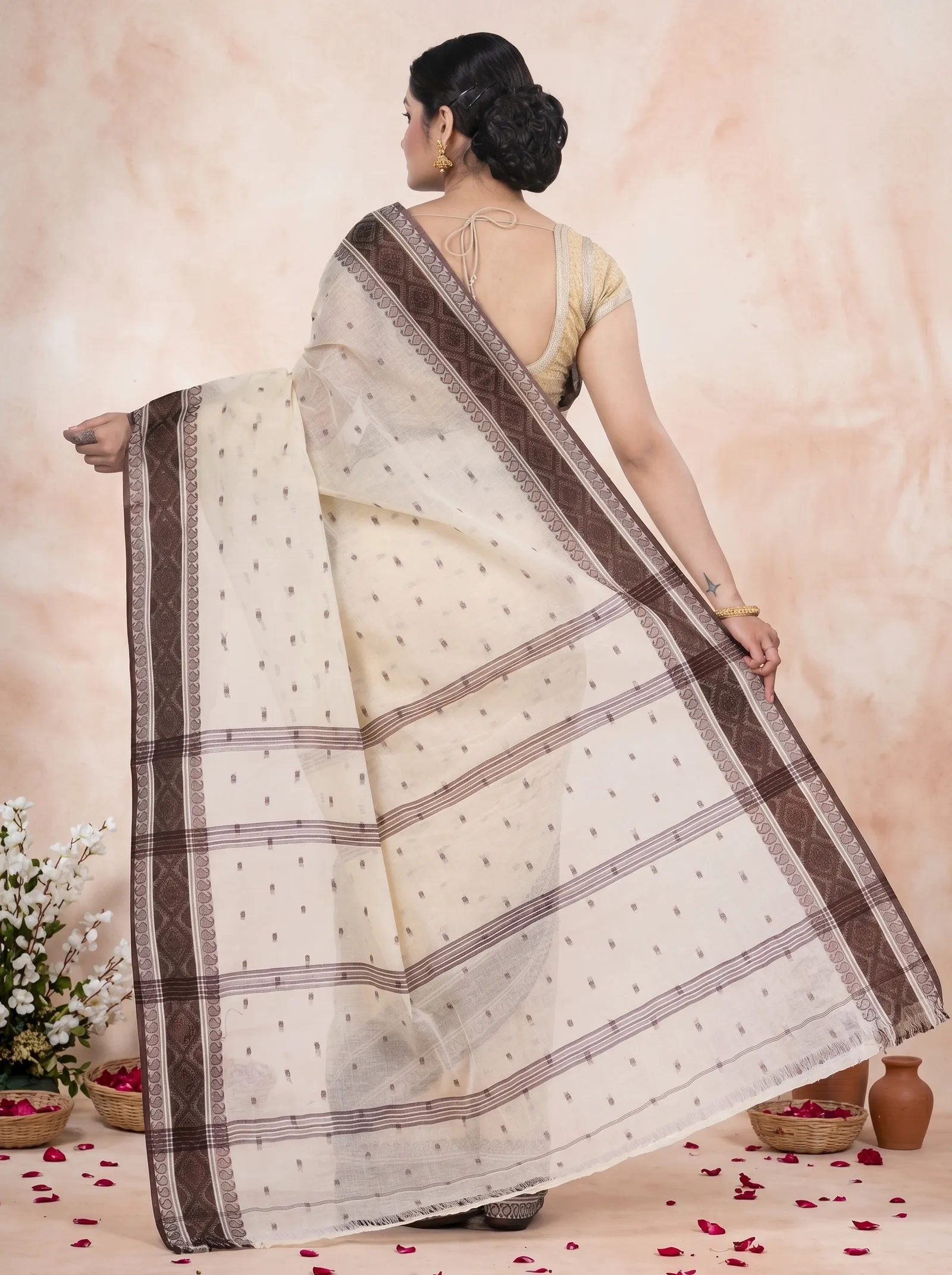 DipDiya Pure Cotton  Artisan Crafted Brown Traditional Bengali Boysko Tant Saree