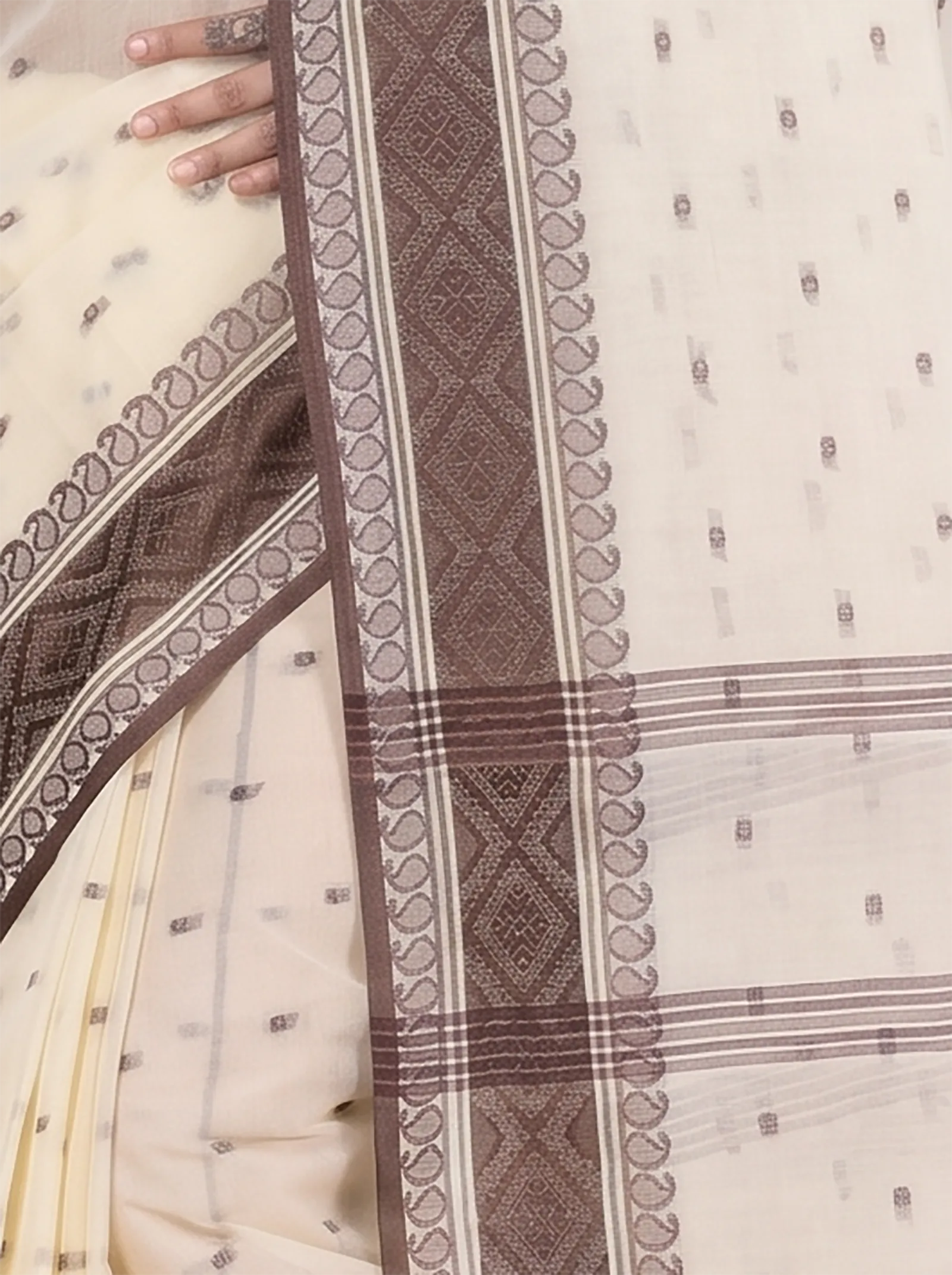 DipDiya Pure Cotton  Artisan Crafted Brown Traditional Bengali Boysko Tant Saree