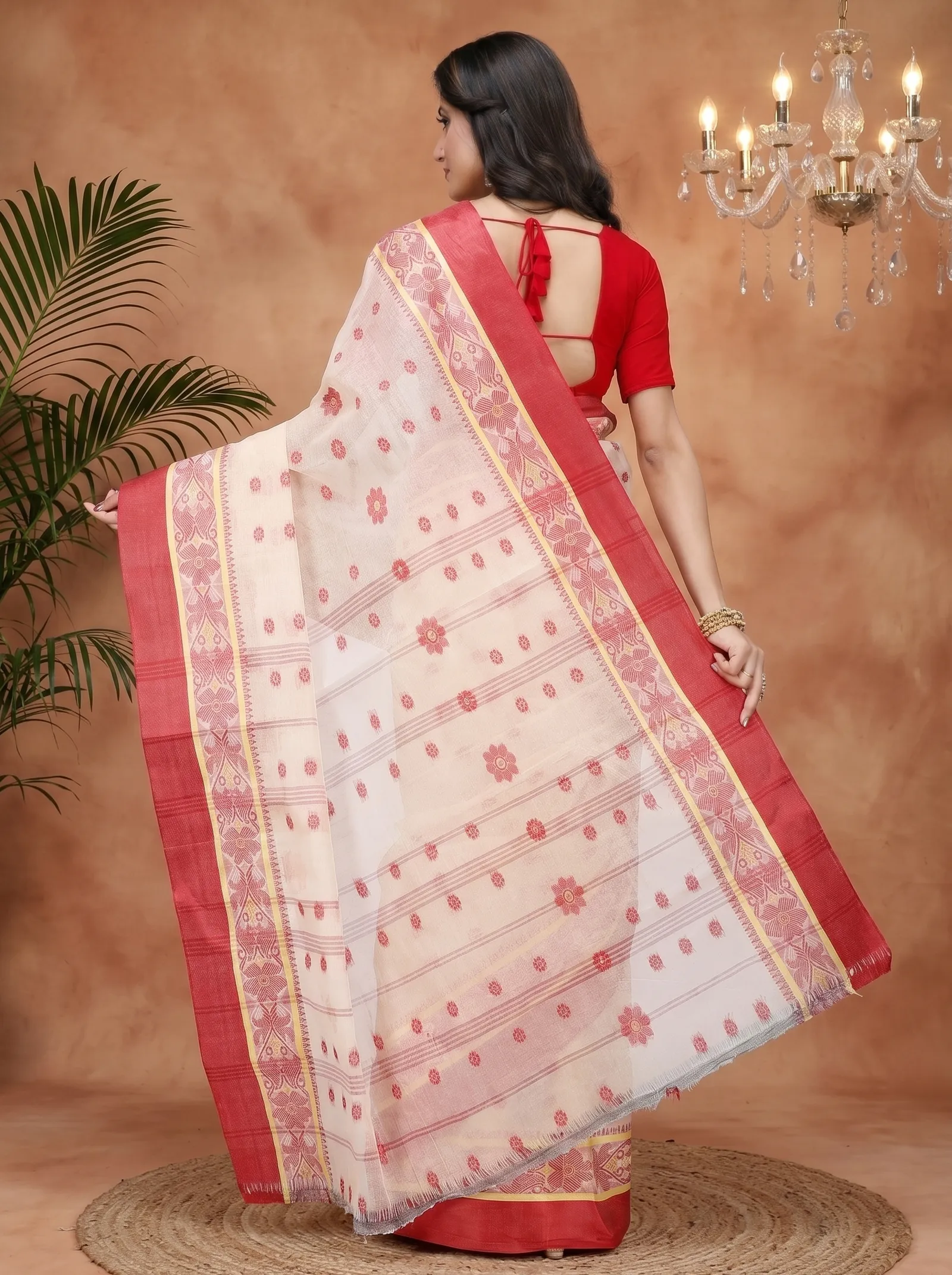 DipDiya Pure Cotton  Artisan Crafted Cream Red Traditional Bengali BolLata Tant Tant Saree