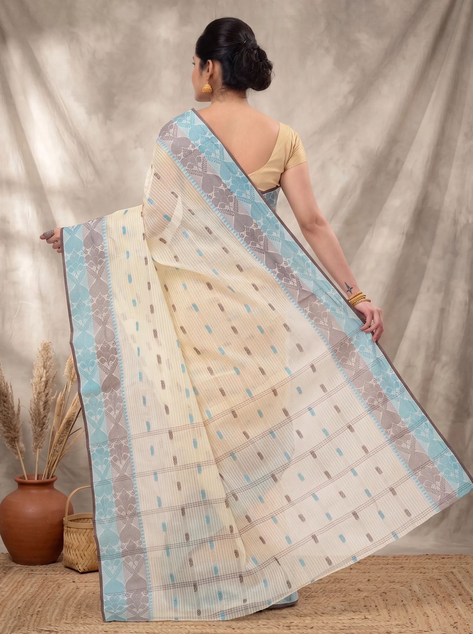 DipDiya Pure Cotton  Artisan Crafted Green Brown Traditional Bengali Aged Women Tant Saree