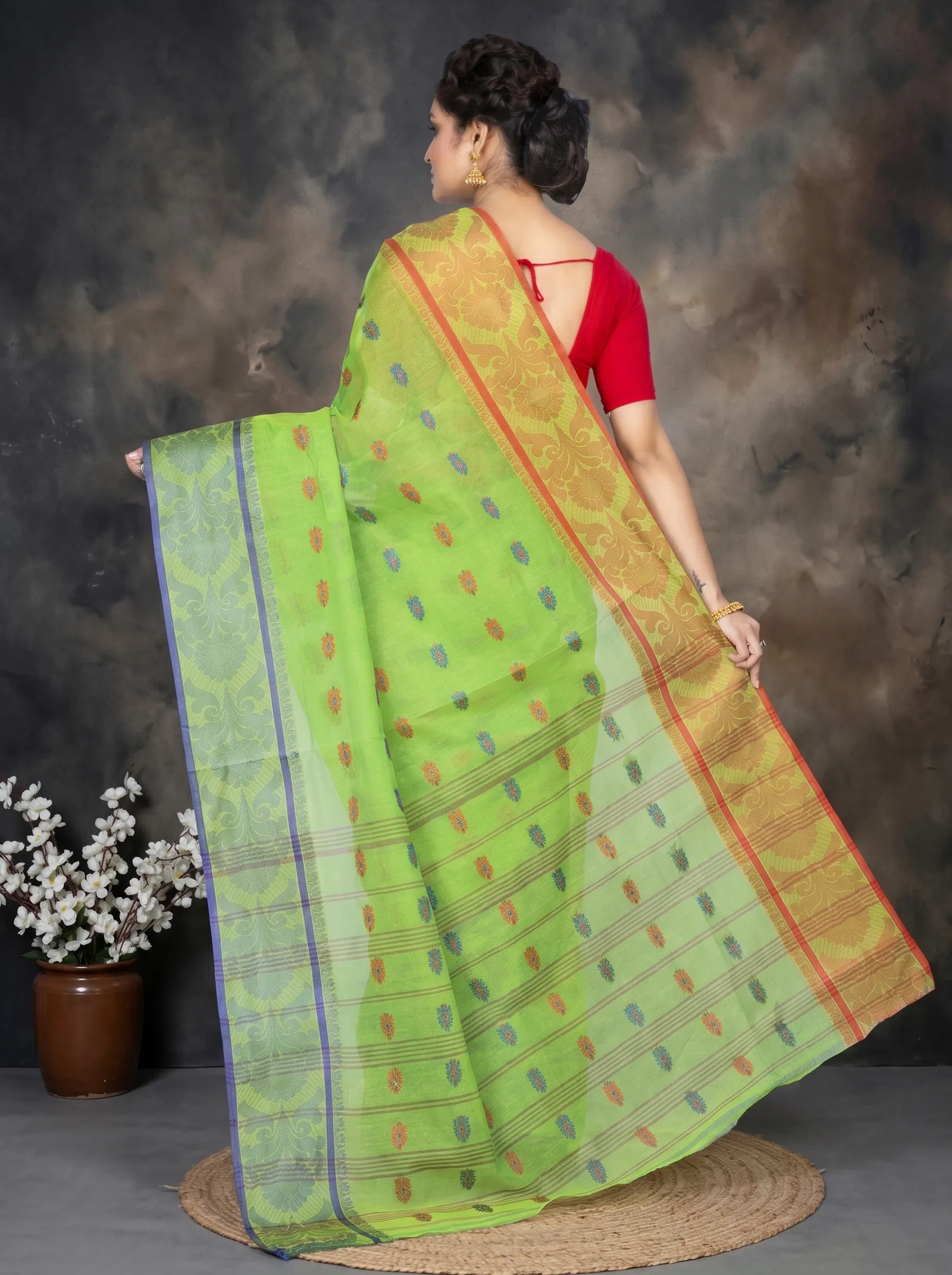DipDiya Pure Cotton  Artisan Crafted Green Traditional Bengali Akriti Tant Saree