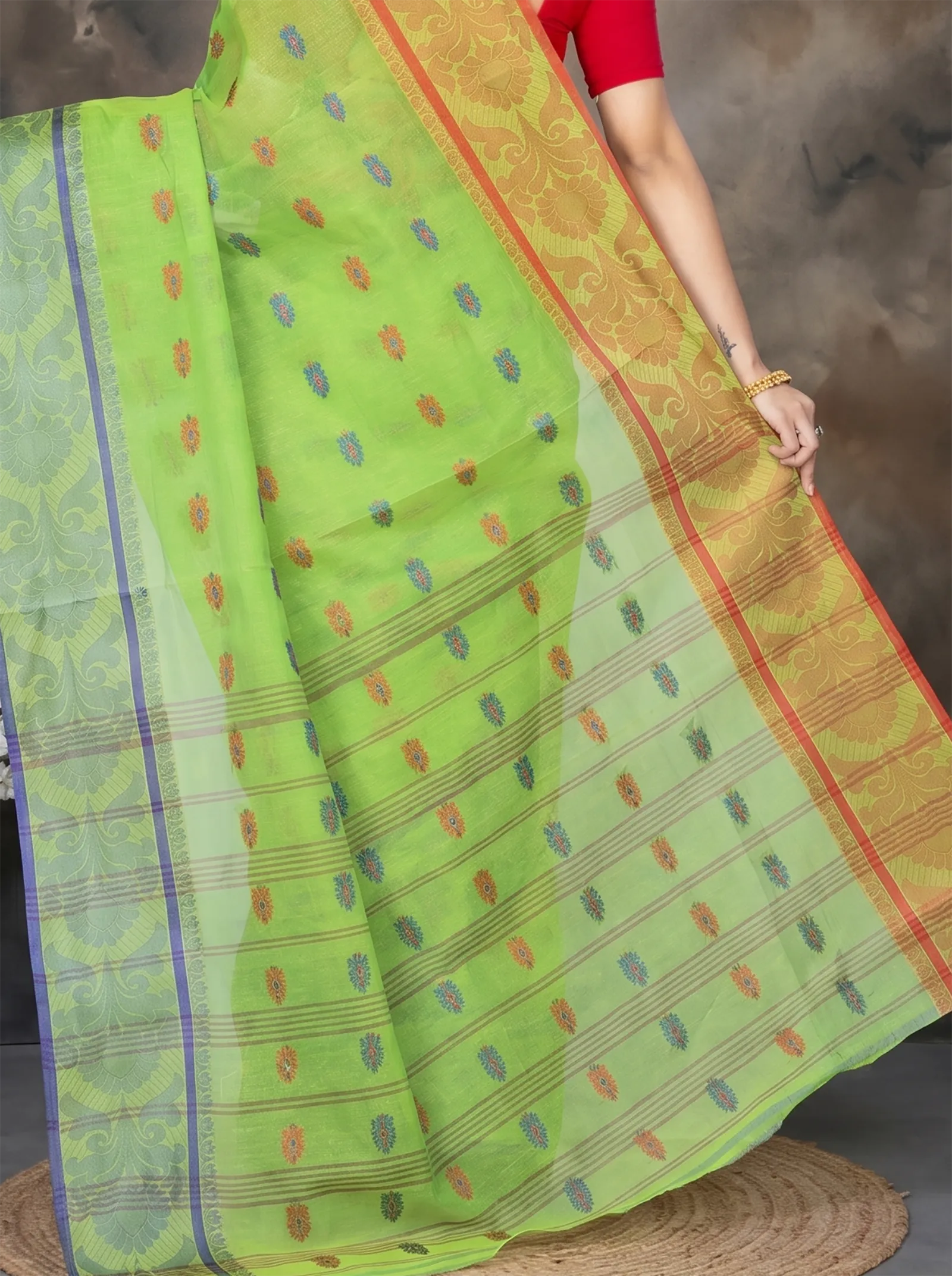 DipDiya Pure Cotton  Artisan Crafted Green Traditional Bengali Akriti Tant Saree