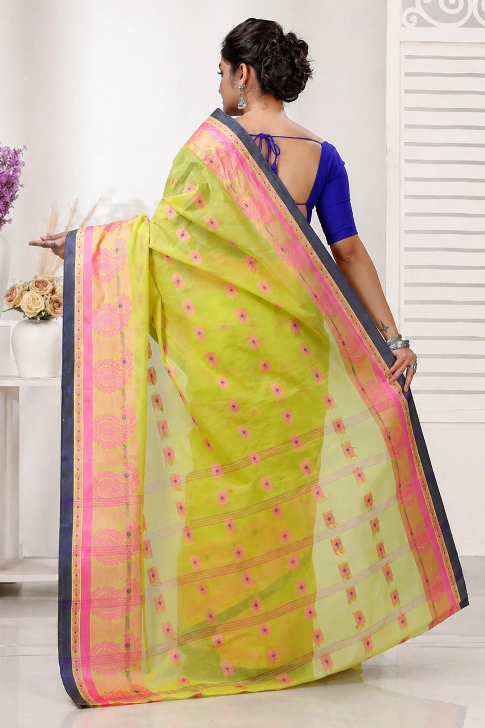 DipDiya Pure Cotton  Artisan Crafted Green Traditional Bengali Aloka Tant Saree