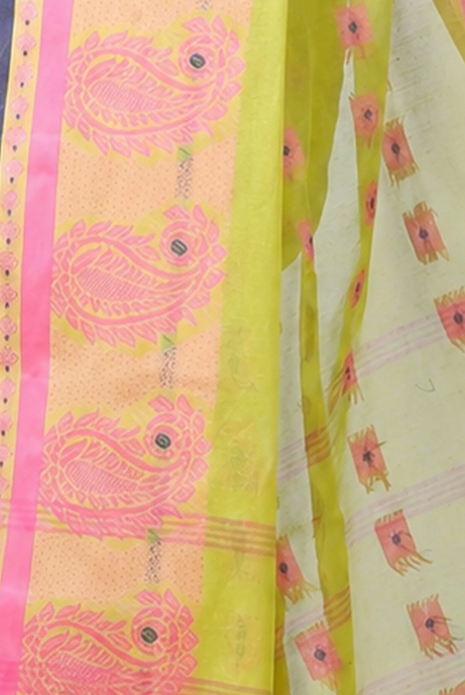 DipDiya Pure Cotton  Artisan Crafted Green Traditional Bengali Aloka Tant Saree