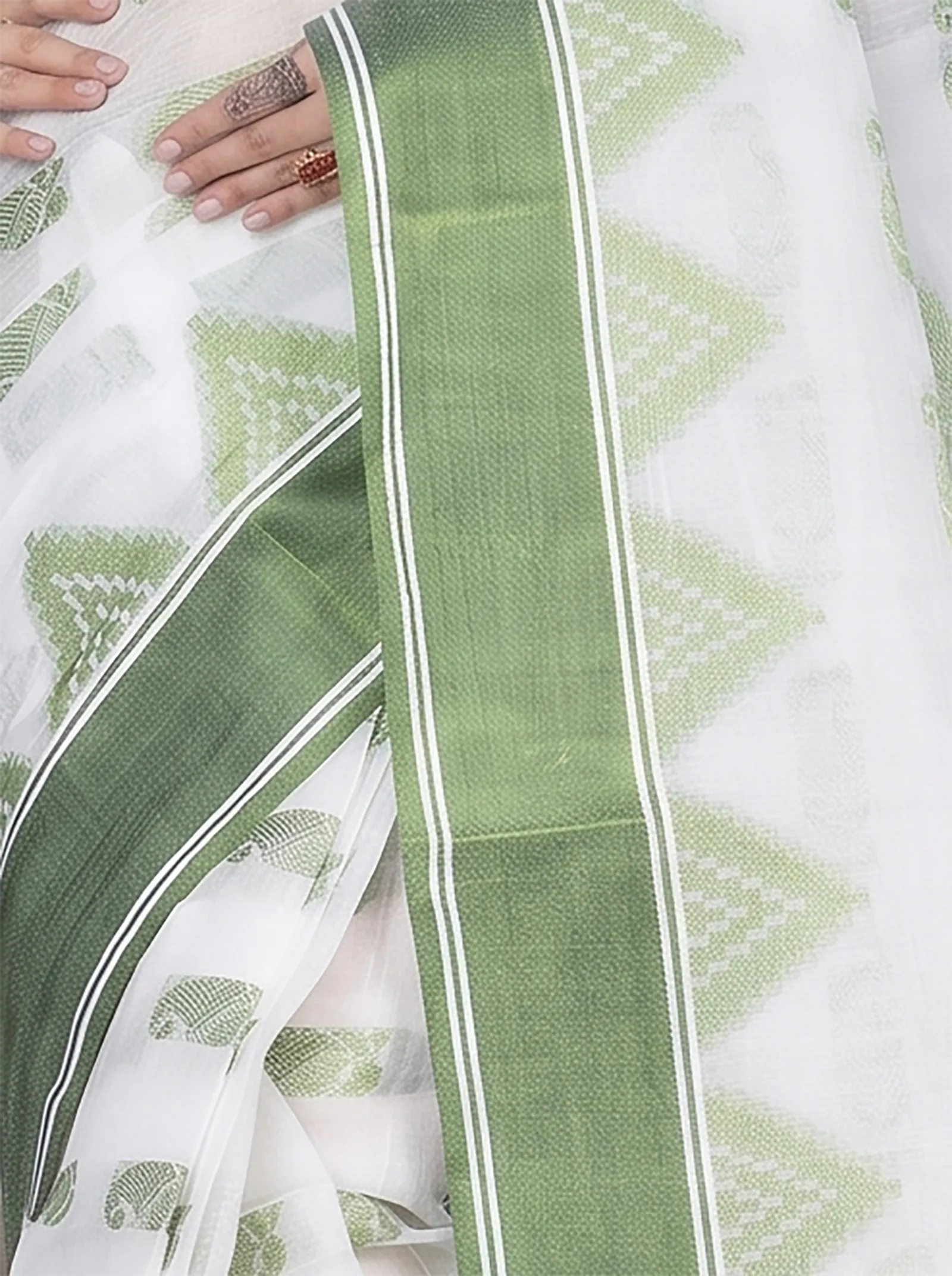 DipDiya Pure Cotton  Artisan Crafted Green Traditional Bengali Archana Tant Saree
