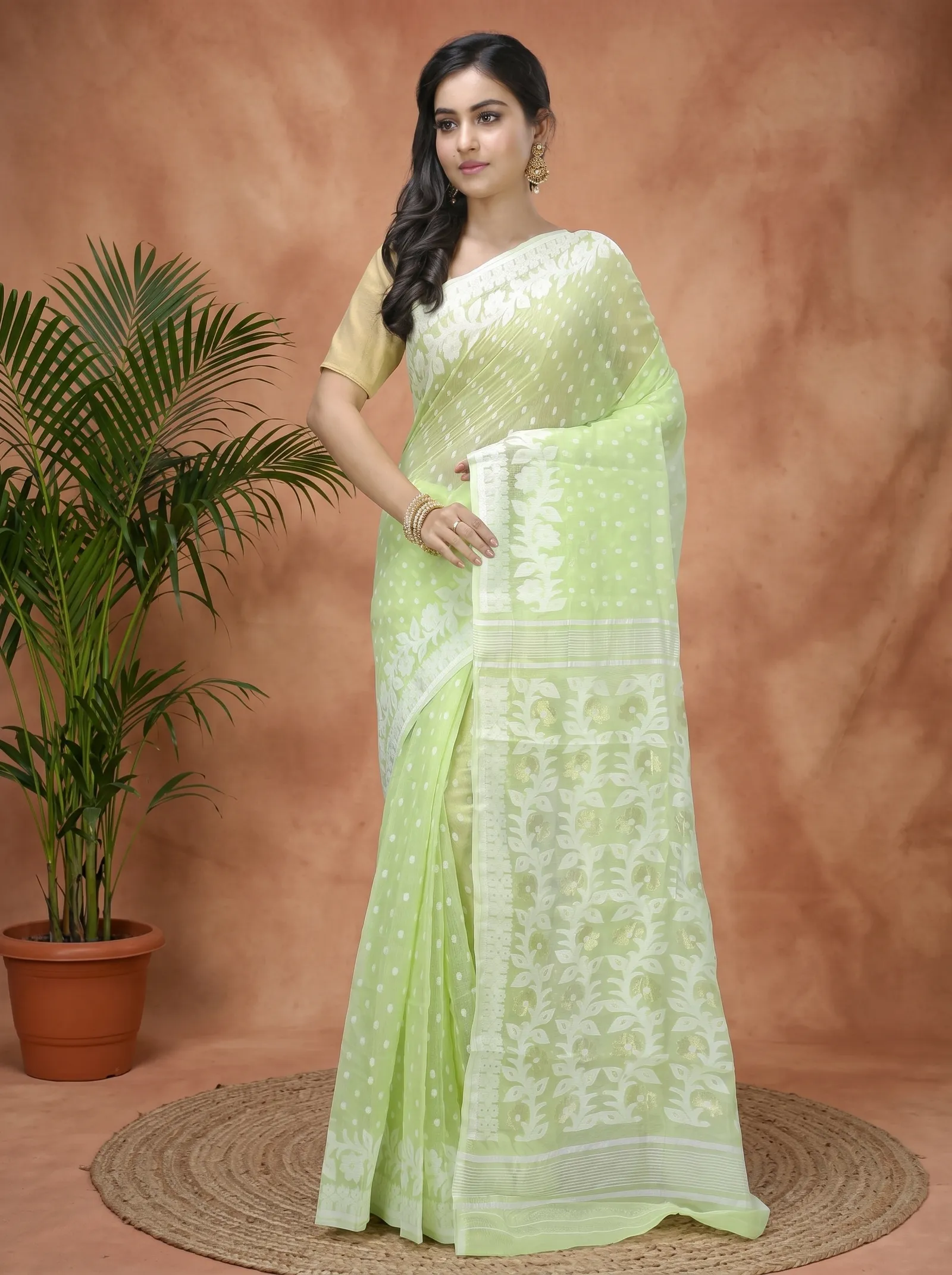 DipDiya Pure Cotton  Artisan Crafted Green Traditional Bengali Boll Jamdani Jamdani Saree