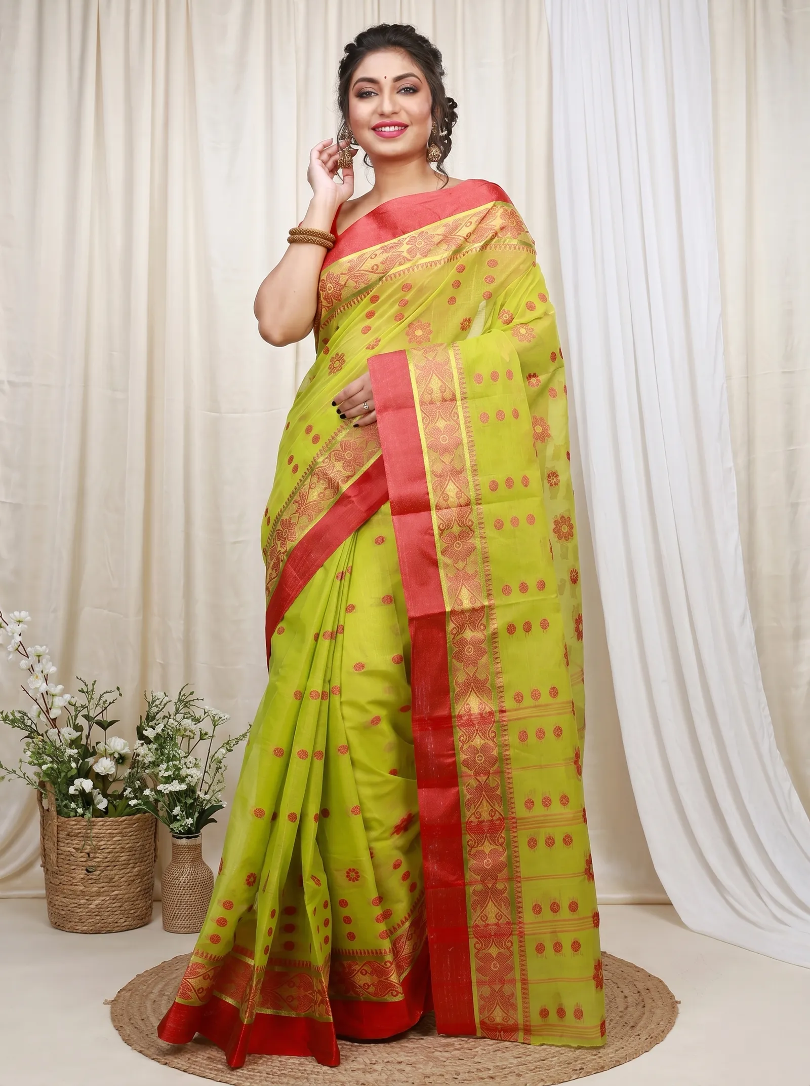 DipDiya Pure Cotton  Artisan Crafted Green Traditional Bengali BolLata Tant Tant Saree