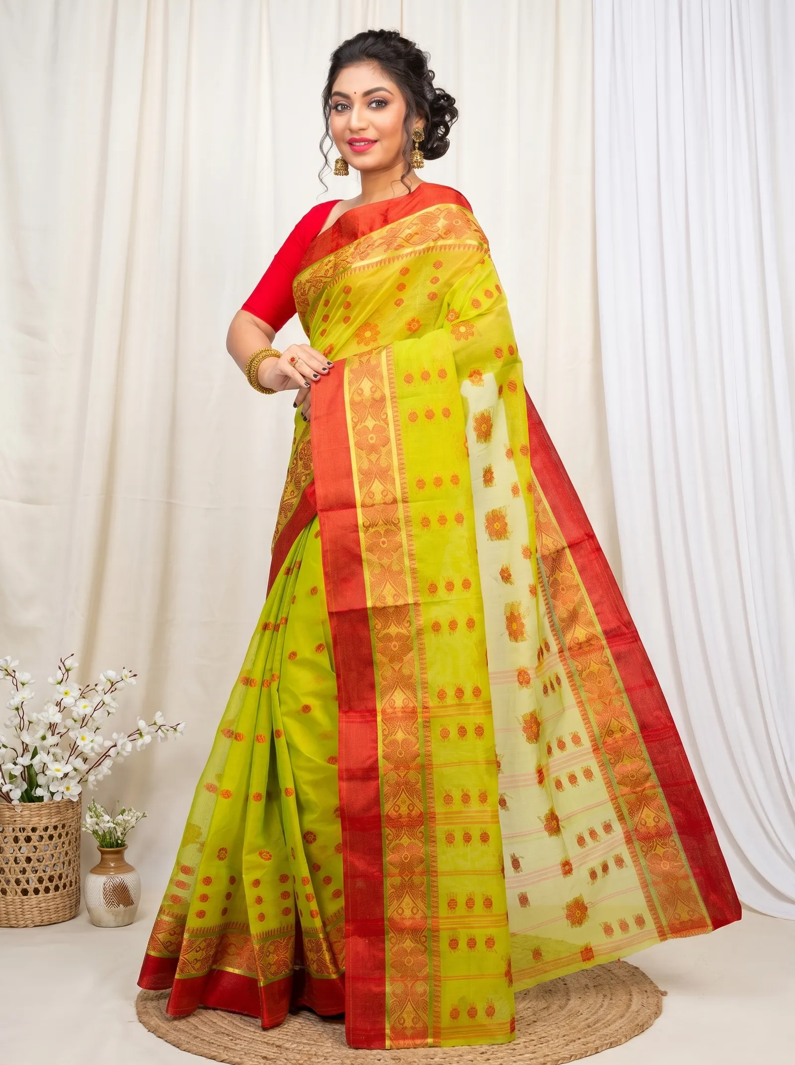 DipDiya Pure Cotton  Artisan Crafted Green Traditional Bengali BolLata Tant Tant Saree