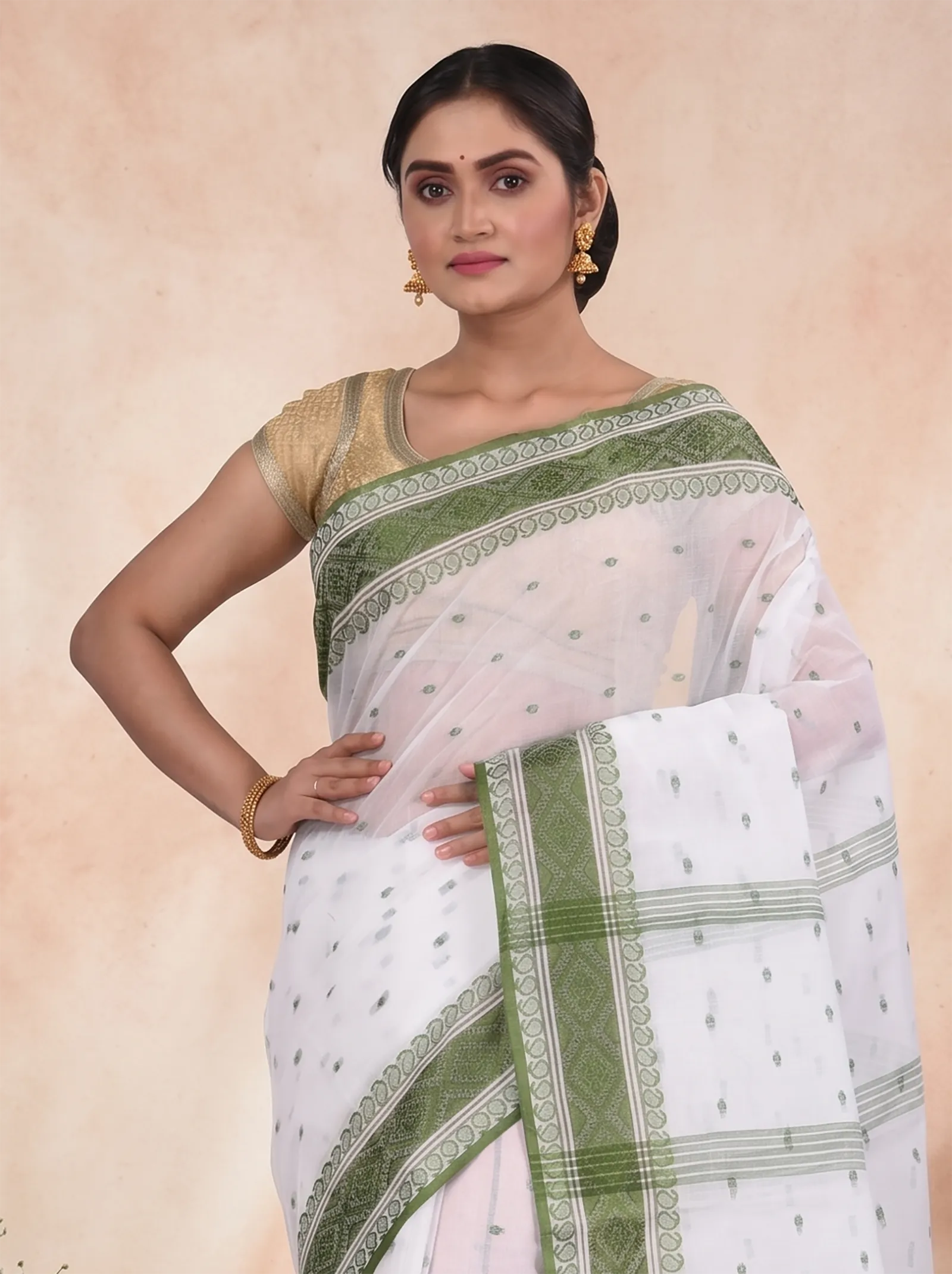 DipDiya Pure Cotton  Artisan Crafted Green Traditional Bengali Boysko Tant Saree