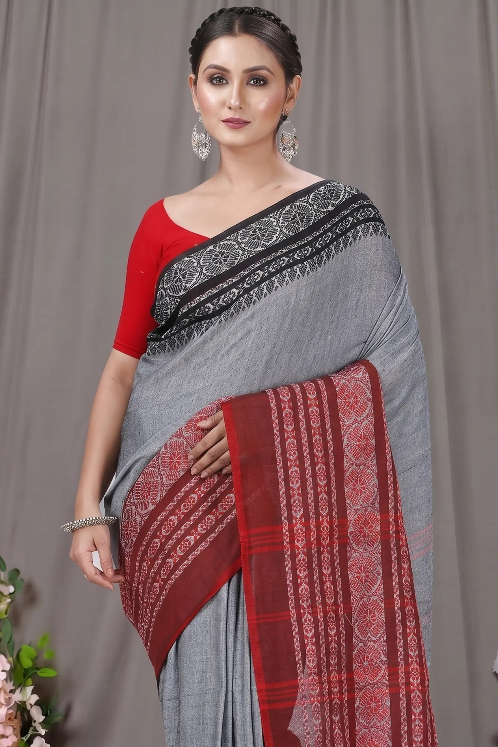 DipDiya Pure Cotton  Artisan Crafted Grey Black Traditional Bengali Begompuri Hand Handloom Saree