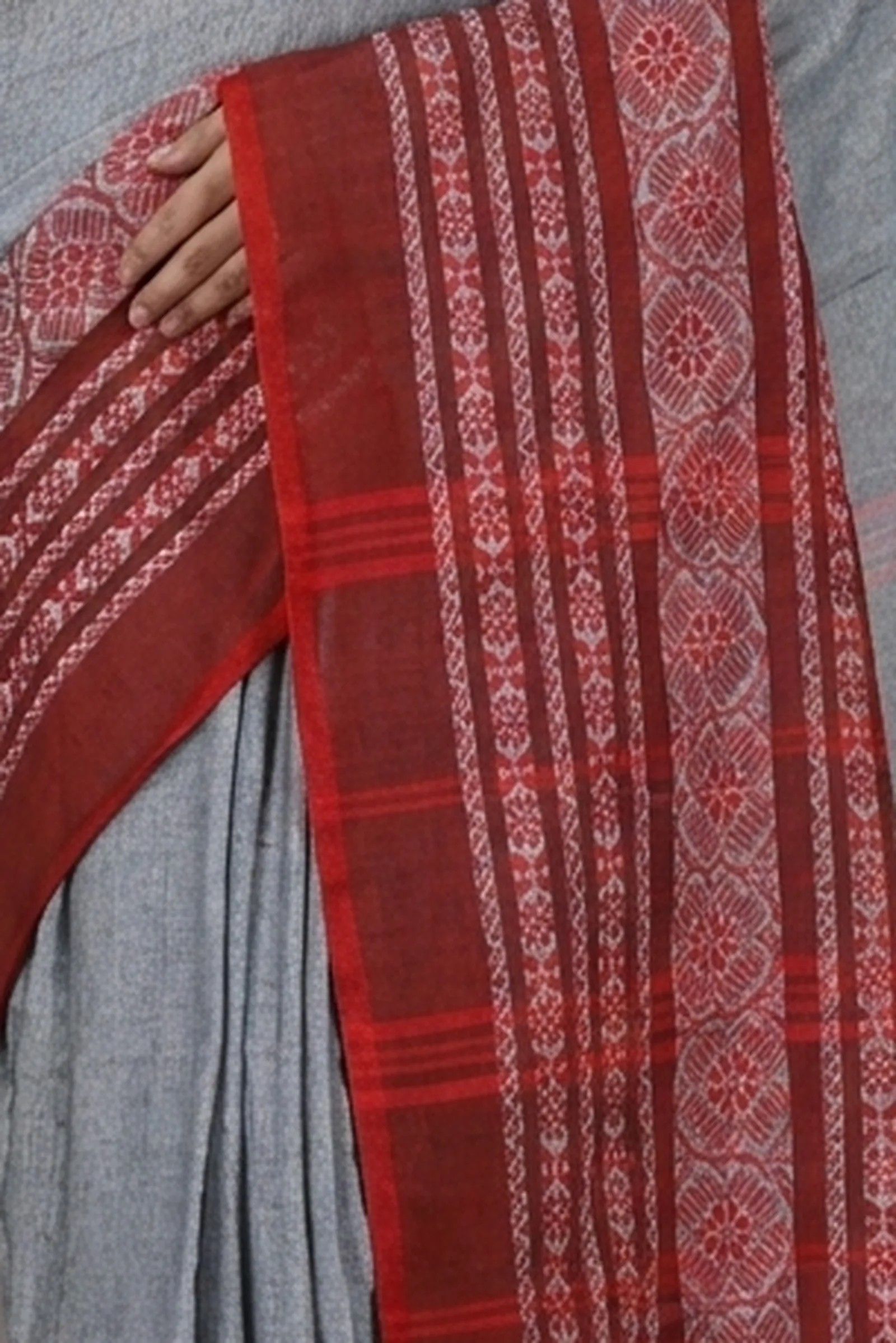 DipDiya Pure Cotton  Artisan Crafted Grey Black Traditional Bengali Begompuri Hand Handloom Saree