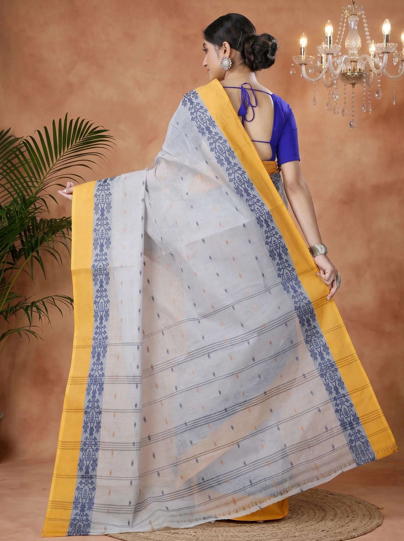 DipDiya Pure Cotton  Artisan Crafted Grey Traditional Bengali Apurva Tant Saree
