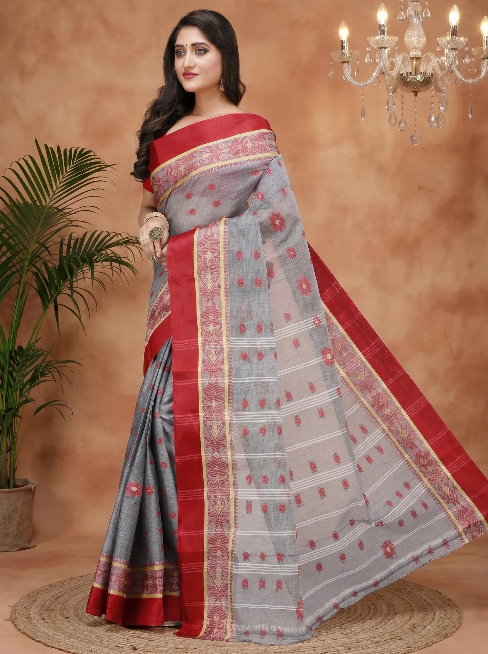 DipDiya Pure Cotton  Artisan Crafted Grey Traditional Bengali BolLata Tant Tant Saree
