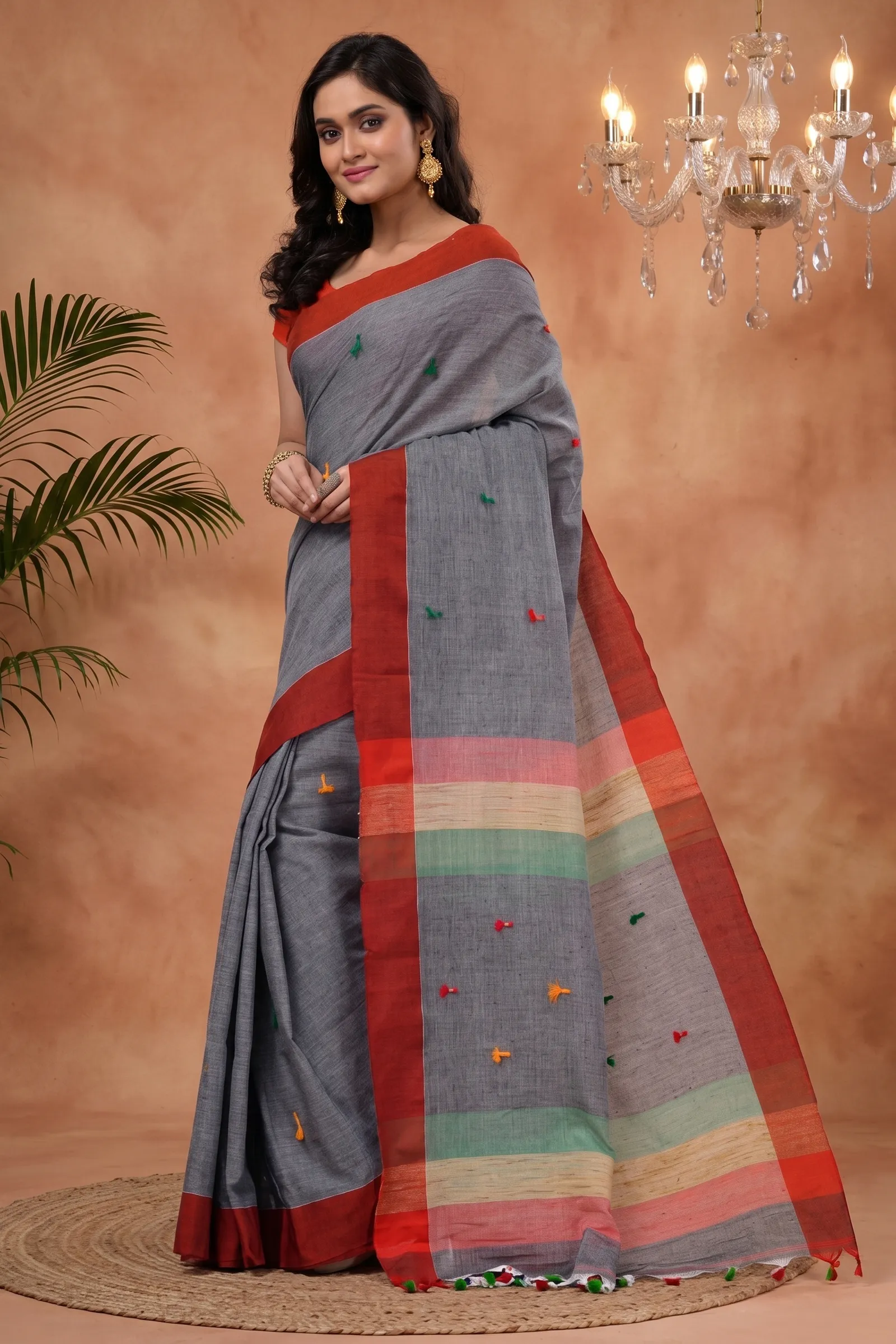 DipDiya Pure Cotton  Artisan Crafted Grey Traditional Bengali Clacial Desigined Handloom Saree