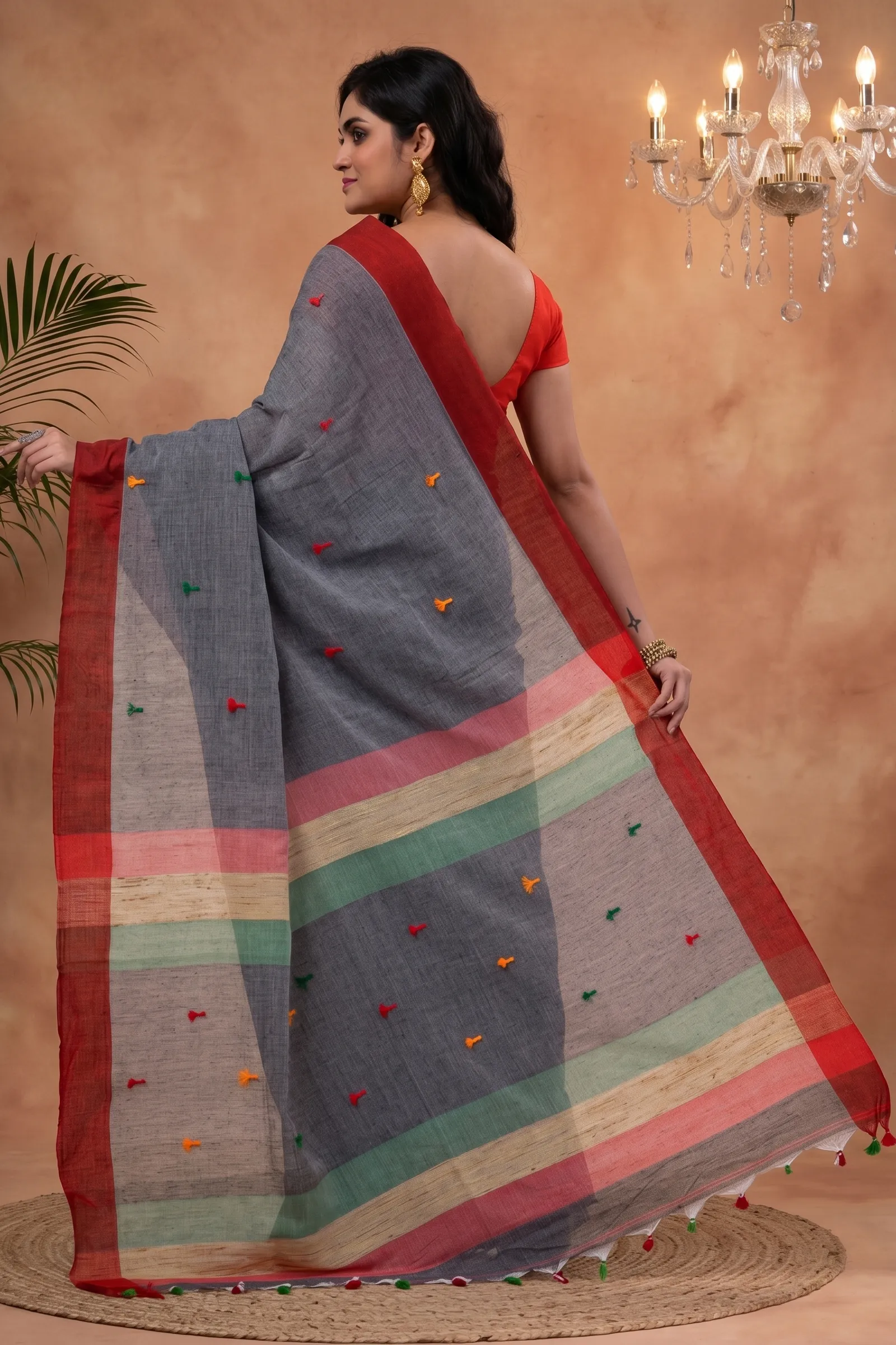 DipDiya Pure Cotton  Artisan Crafted Grey Traditional Bengali Clacial Desigined Handloom Saree