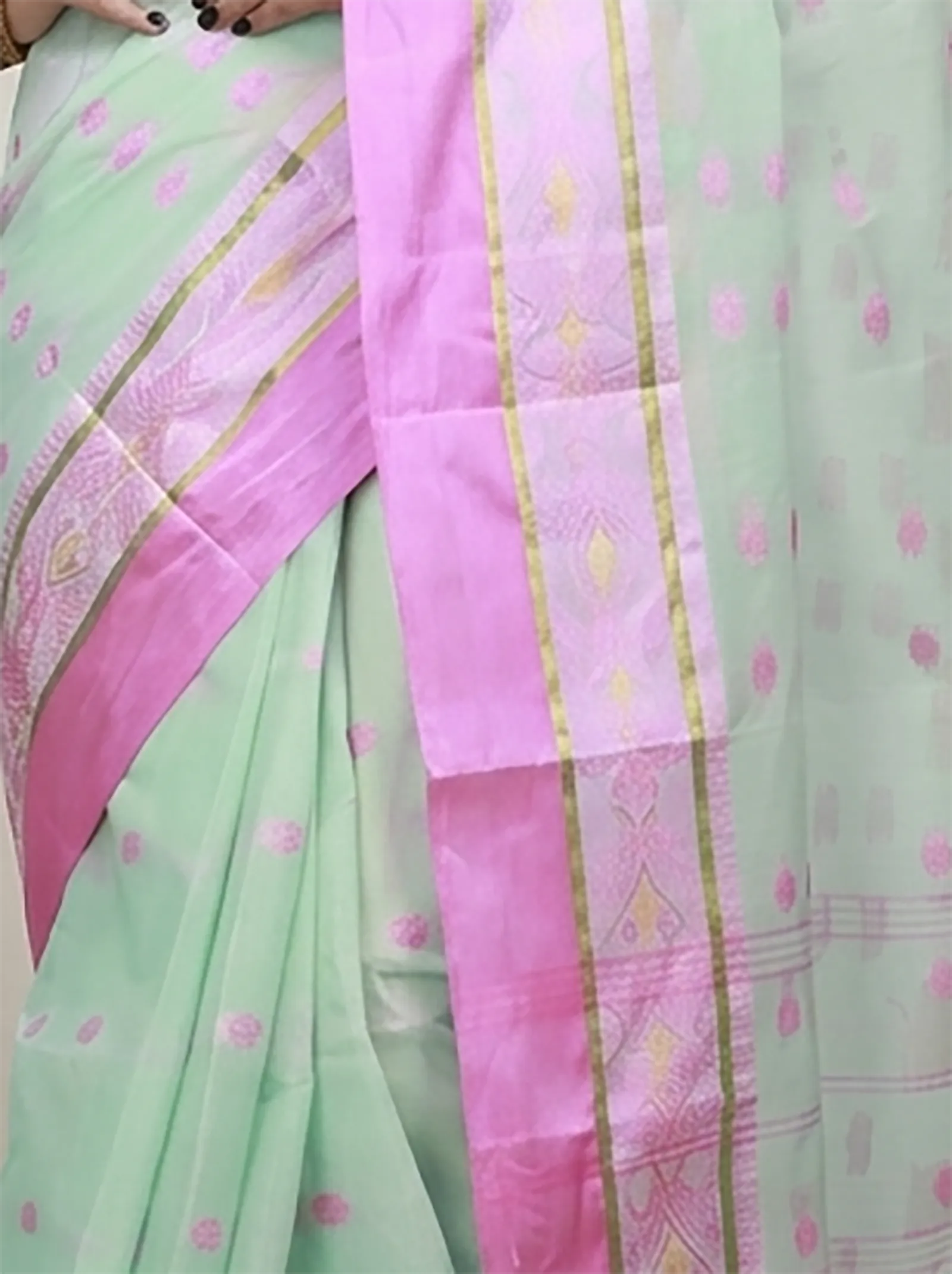 DipDiya Pure Cotton  Artisan Crafted Lime Green Traditional Bengali BolLata Tant Tant Saree