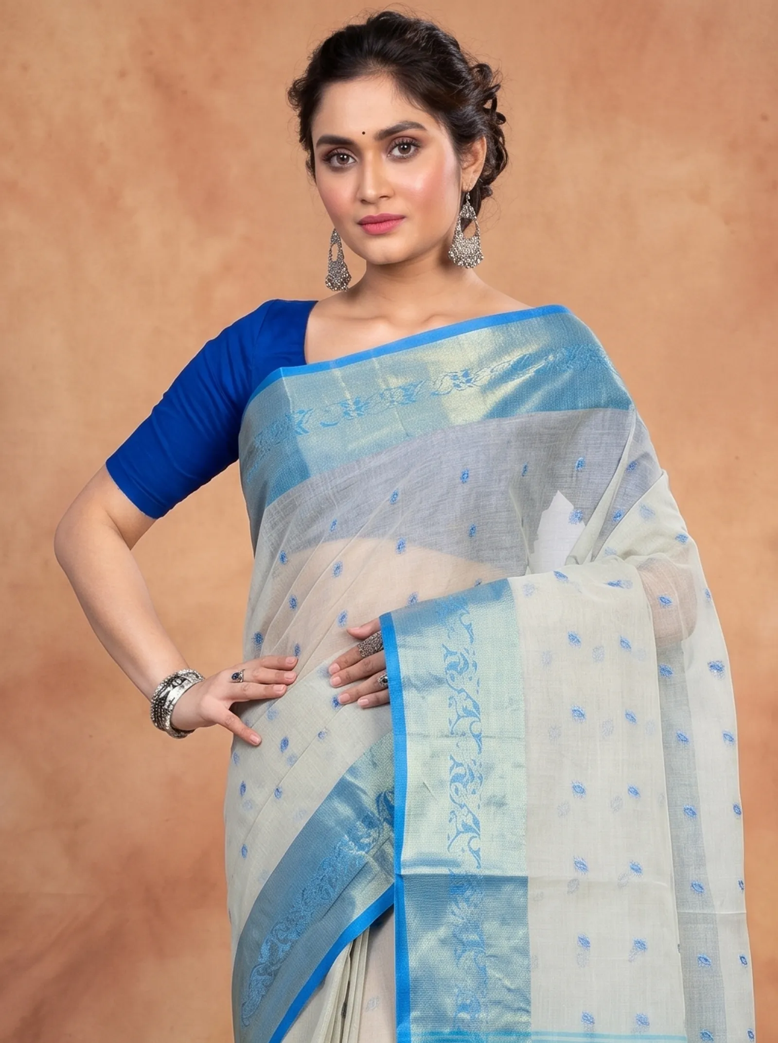 DipDiya Pure Cotton  Artisan Crafted Off-White Traditional Bengali Churi Par Tant Saree
