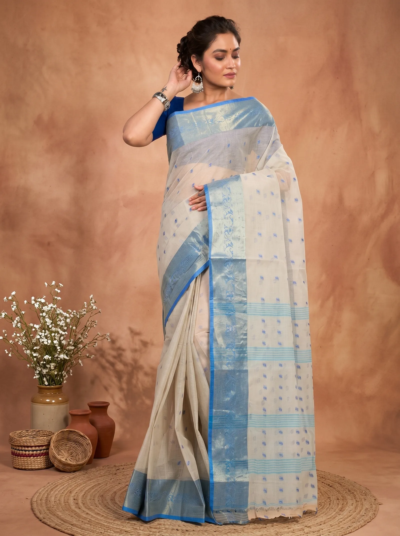 DipDiya Pure Cotton  Artisan Crafted Off-White Traditional Bengali Churi Par Tant Saree