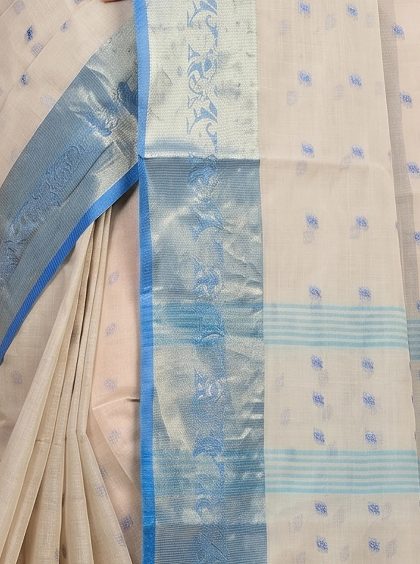 DipDiya Pure Cotton  Artisan Crafted Off-White Traditional Bengali Churi Par Tant Saree