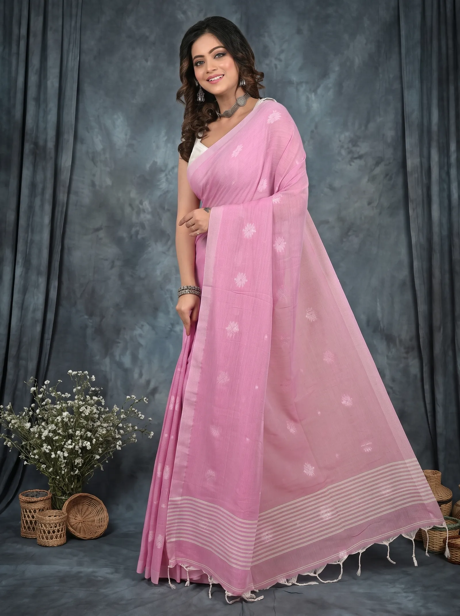 DipDiya Pure Cotton  Artisan Crafted Pastel Pink Traditional Bengali Achbu Handloom Saree