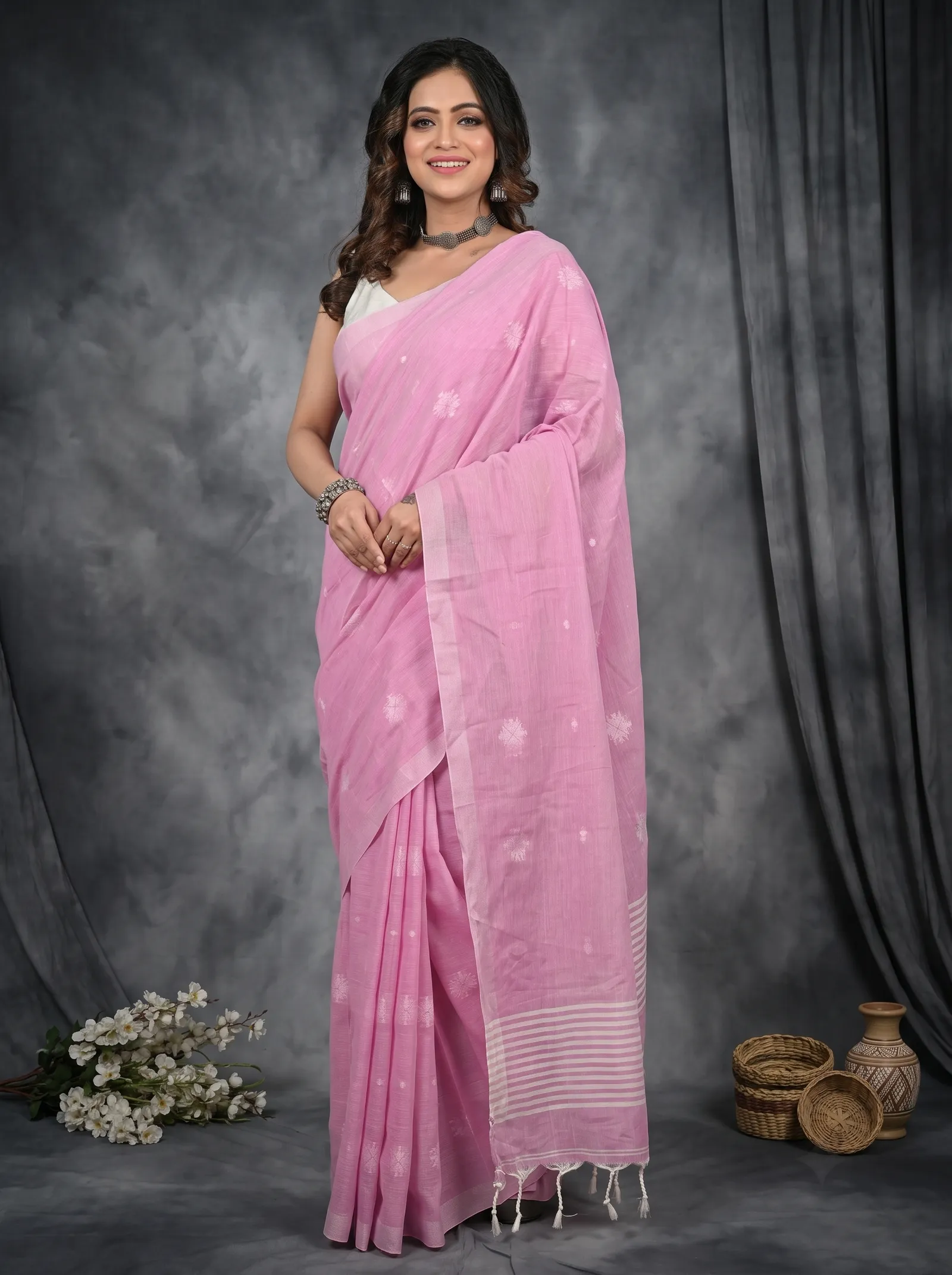 DipDiya Pure Cotton  Artisan Crafted Pastel Pink Traditional Bengali Achbu Handloom Saree