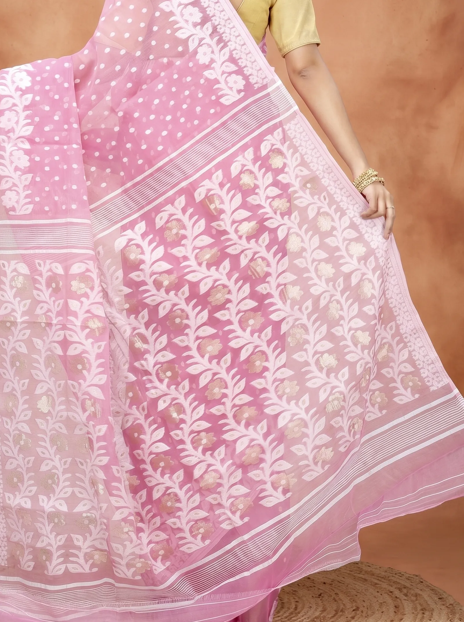 DipDiya Pure Cotton  Artisan Crafted Pink Traditional Bengali Boll Jamdani Jamdani Saree