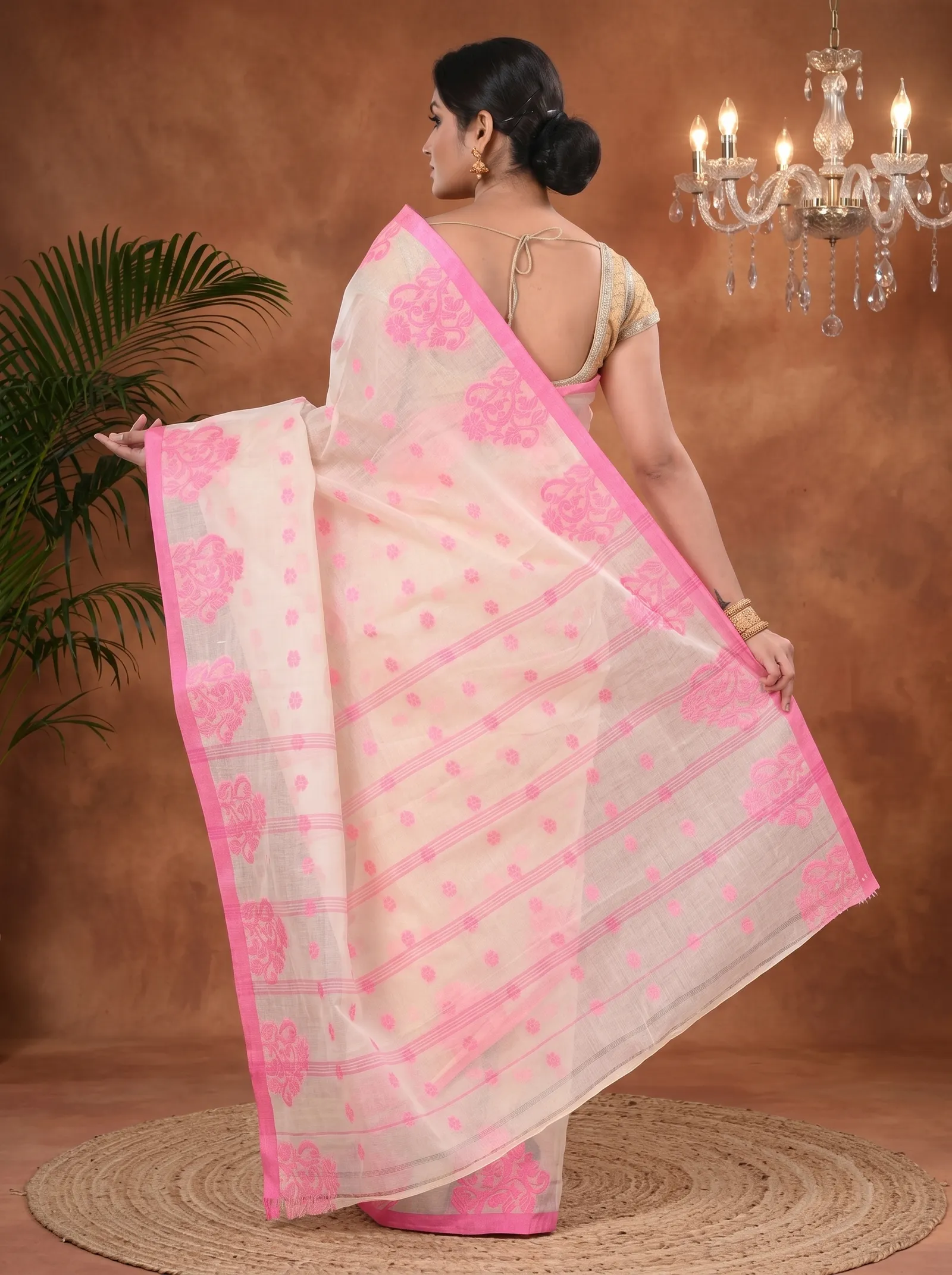 DipDiya Pure Cotton  Artisan Crafted Pink Traditional Bengali Botgach Tant Saree