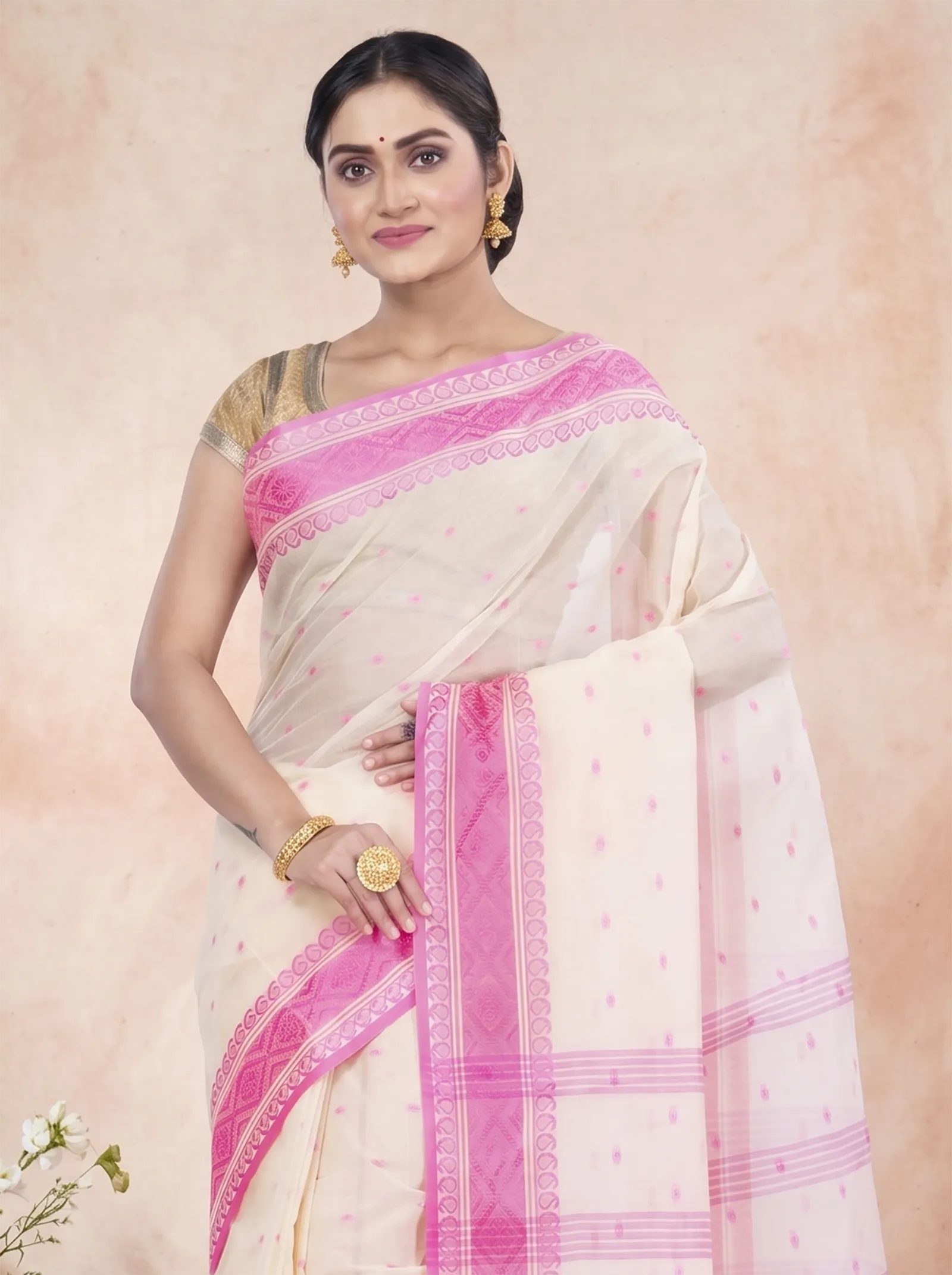 DipDiya Pure Cotton  Artisan Crafted Pink Traditional Bengali Boysko Tant Saree