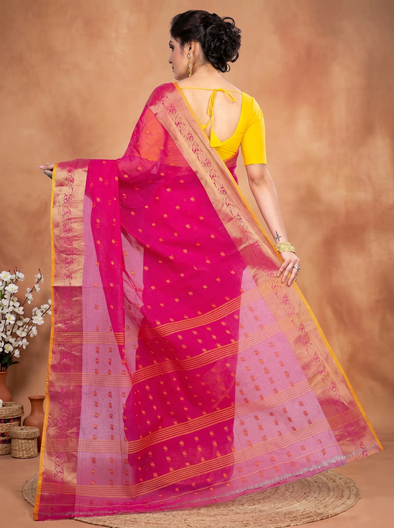 DipDiya Pure Cotton  Artisan Crafted Pink Traditional Bengali Churi Par Tant Saree