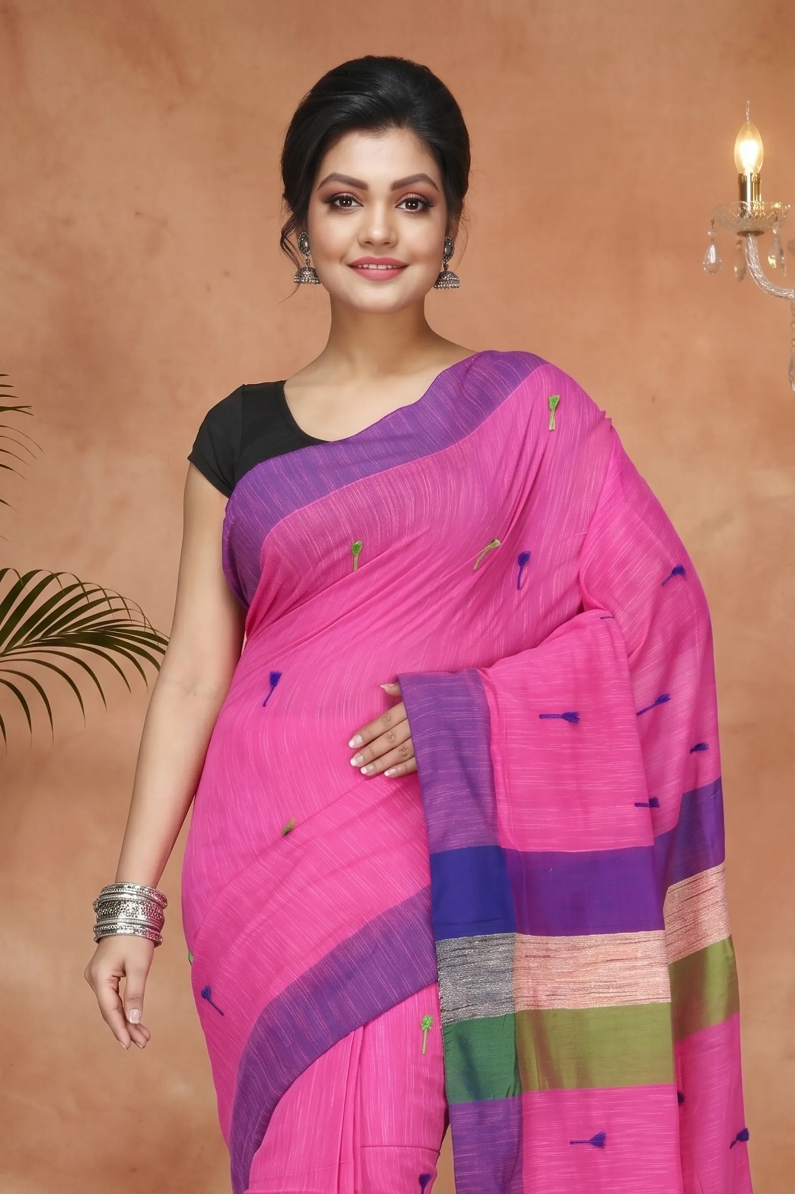 DipDiya Pure Cotton  Artisan Crafted Pink Traditional Bengali Clacial Desigined Handloom Saree