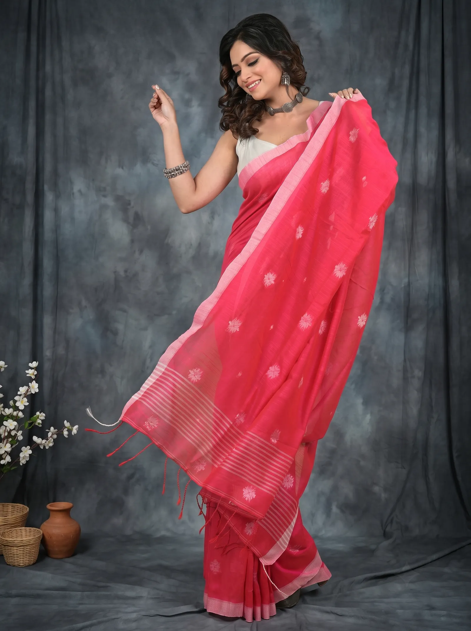 DipDiya Pure Cotton  Artisan Crafted Red Traditional Bengali Achbu Handloom Saree
