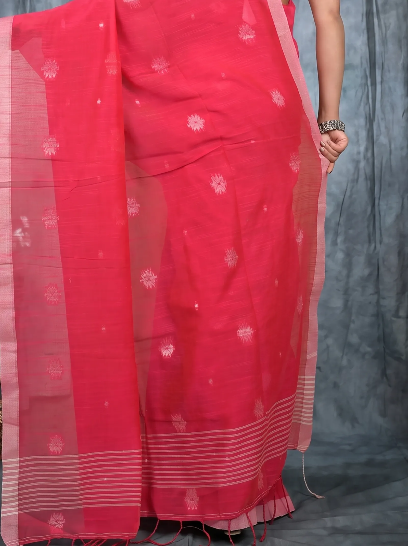 DipDiya Pure Cotton  Artisan Crafted Red Traditional Bengali Achbu Handloom Saree