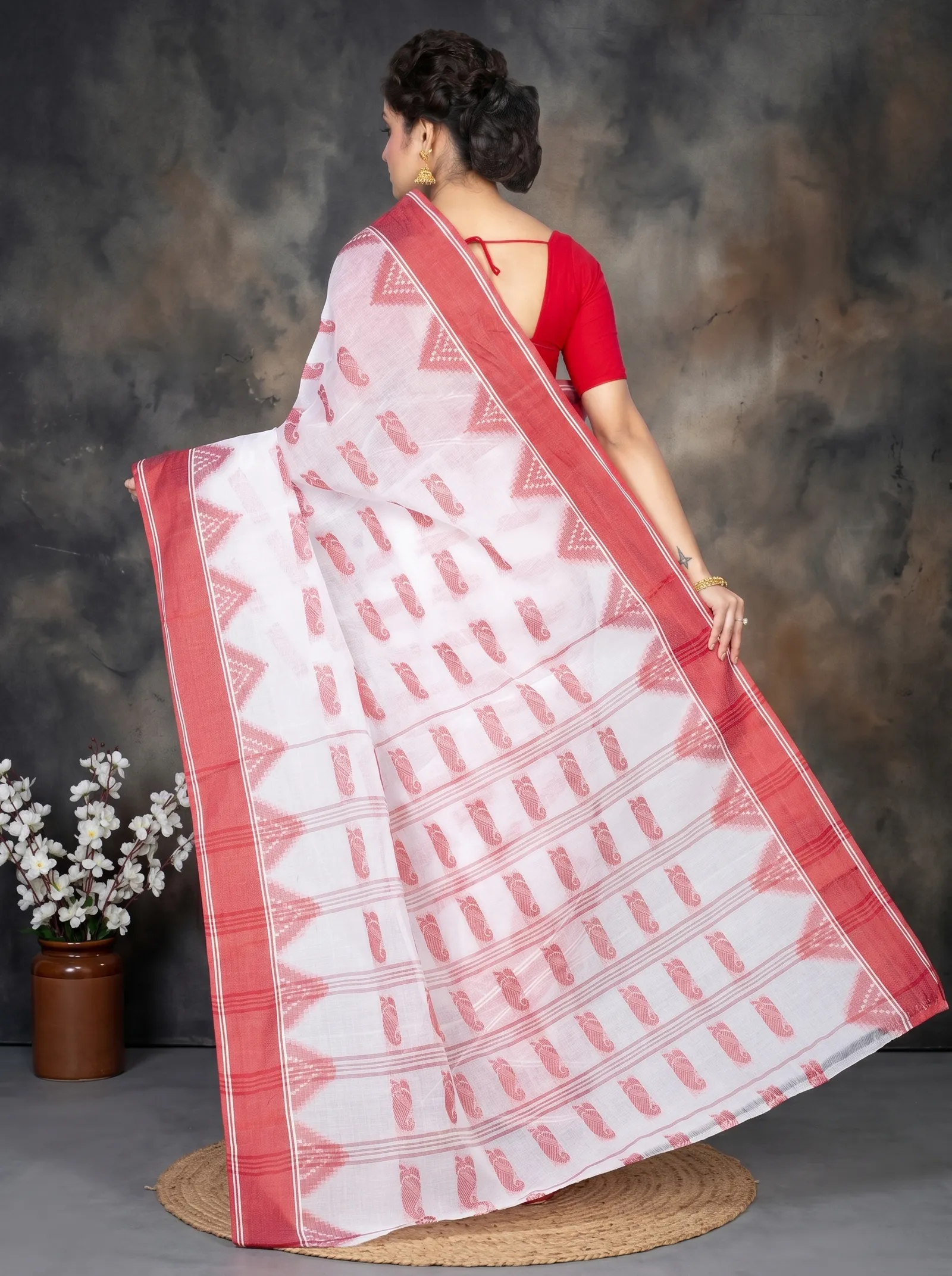 DipDiya Pure Cotton  Artisan Crafted Red Traditional Bengali Archana Tant Saree