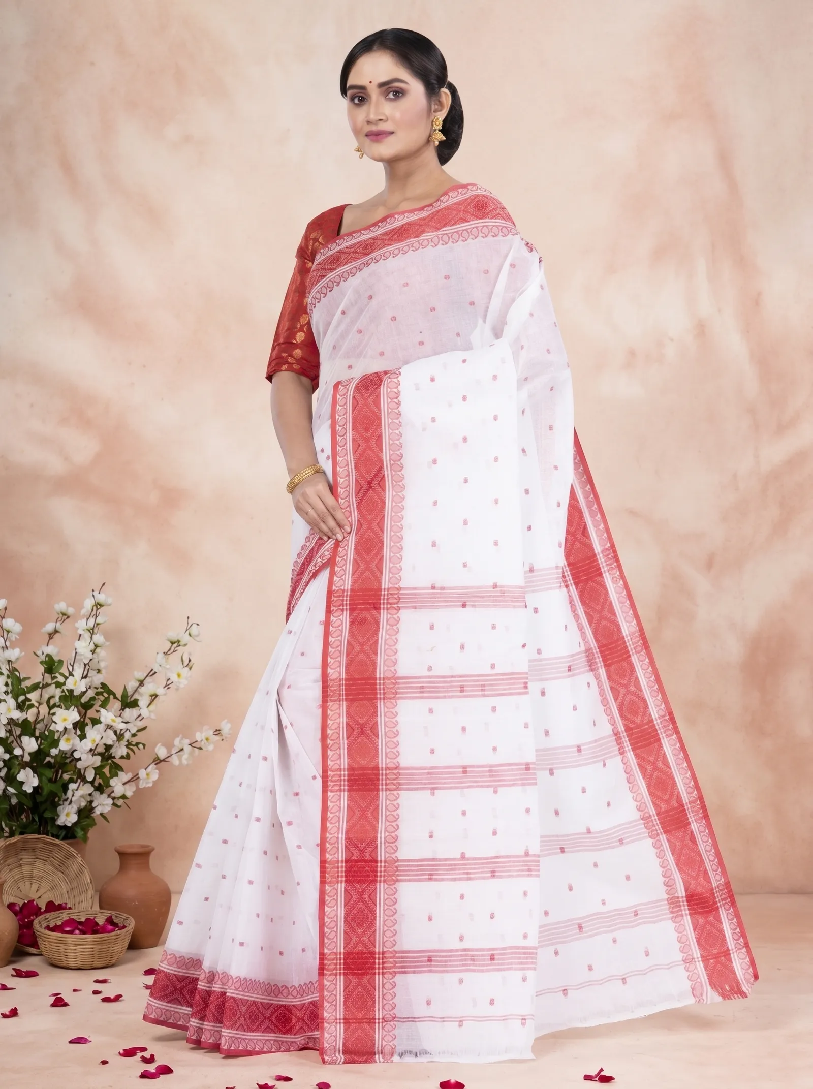 DipDiya Pure Cotton  Artisan Crafted Red Traditional Bengali Boysko Tant Saree