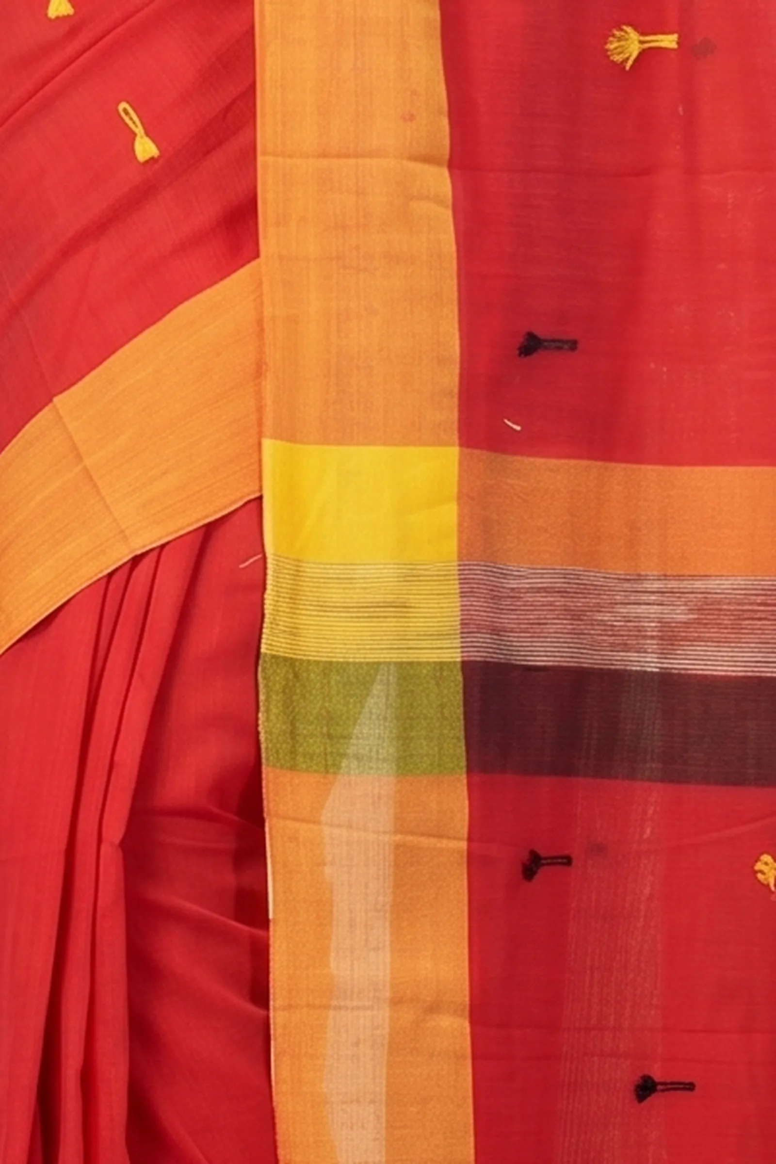 DipDiya Pure Cotton  Artisan Crafted Red Traditional Bengali Clacial Desigined Handloom Saree