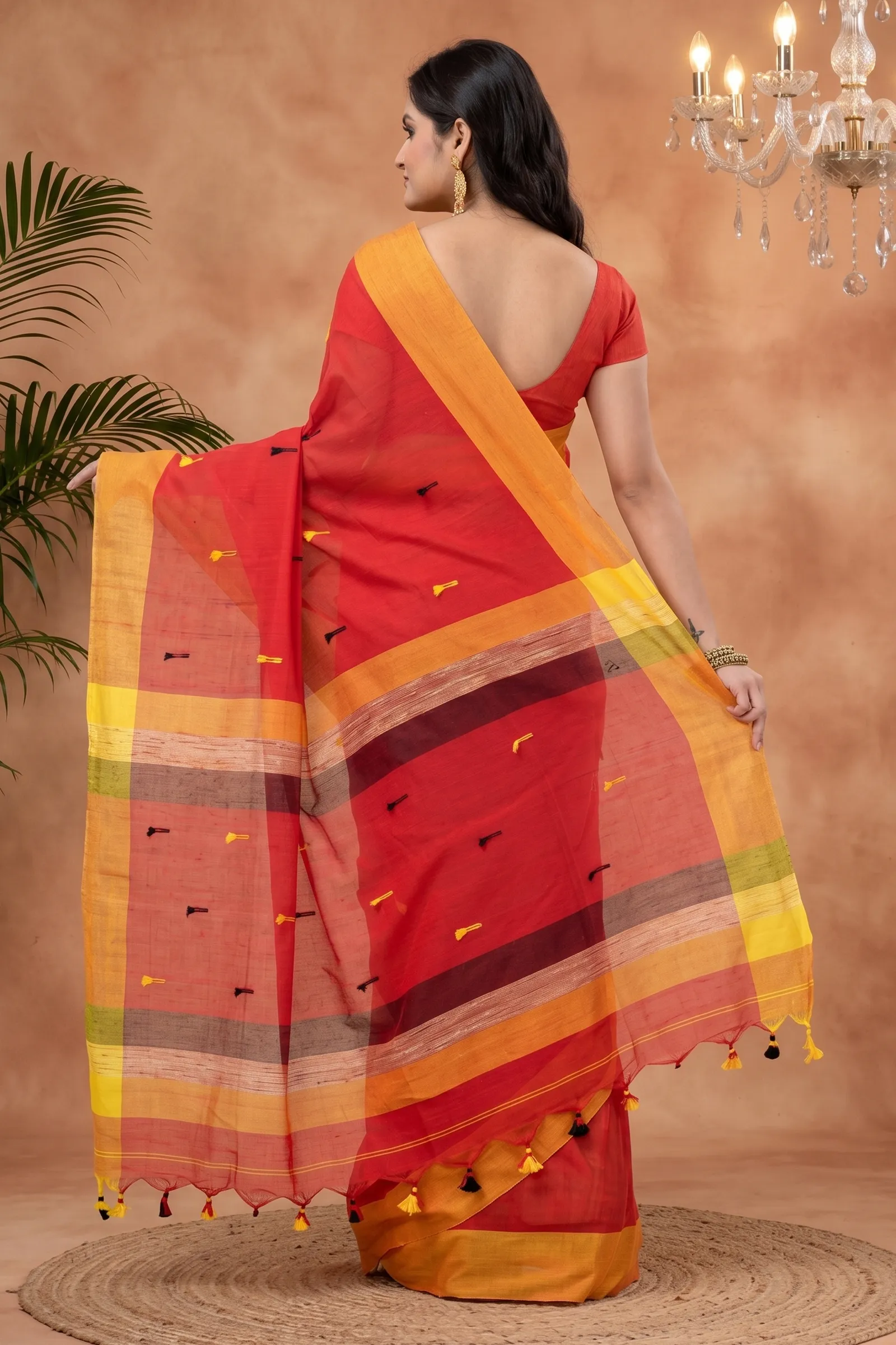 DipDiya Pure Cotton  Artisan Crafted Red Traditional Bengali Clacial Desigined Handloom Saree