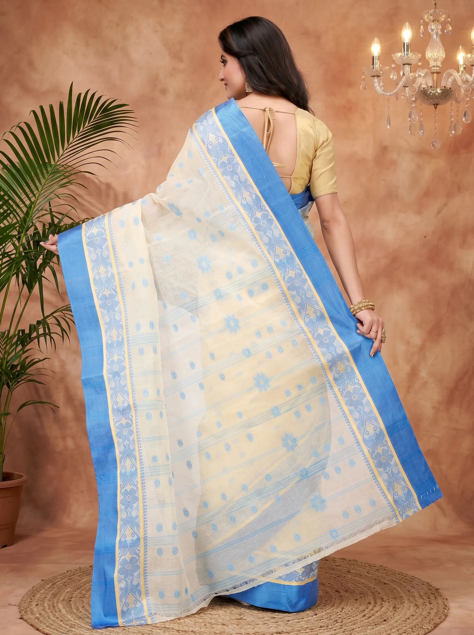 DipDiya Pure Cotton  Artisan Crafted Sky Blue Traditional Bengali BolLata Tant Tant Saree